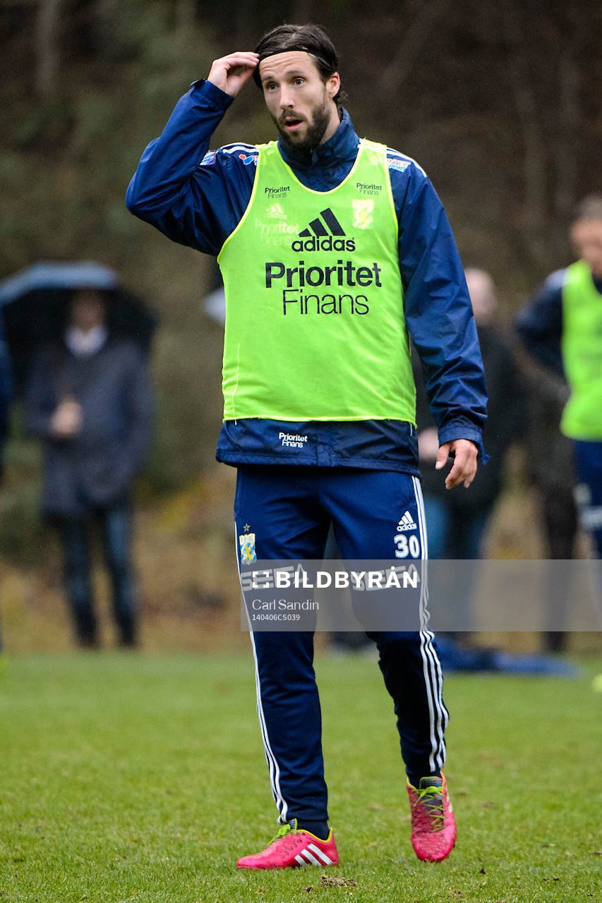 IFK Göteborgs Mattias Bjärsmyr under en fotbollsträning den 6 april 2014 i Göteborg.