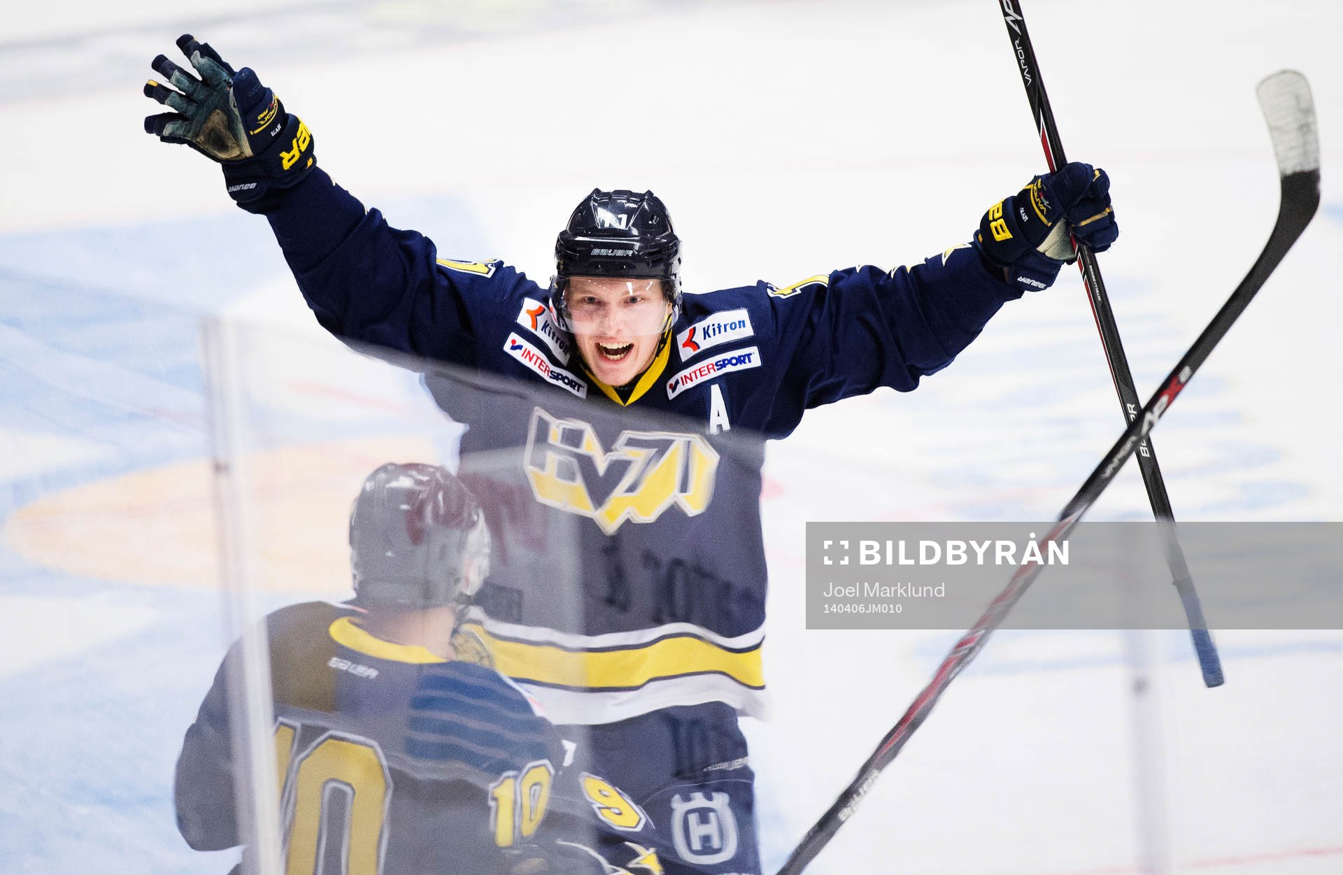 s Jimmie Jansson och Erik Andersson jublar