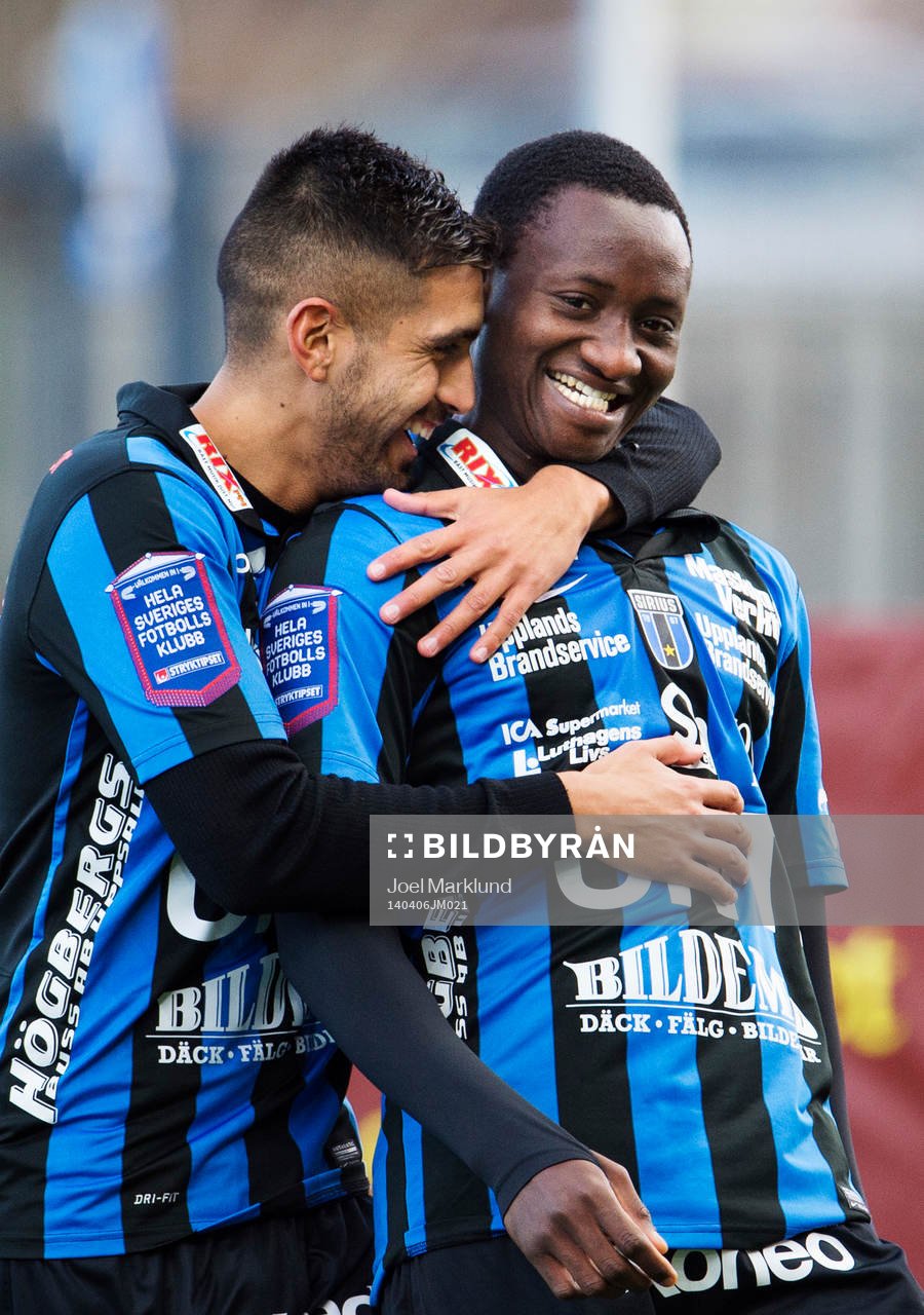 Sirius Stefan Silva och Moses Ogbu jublar