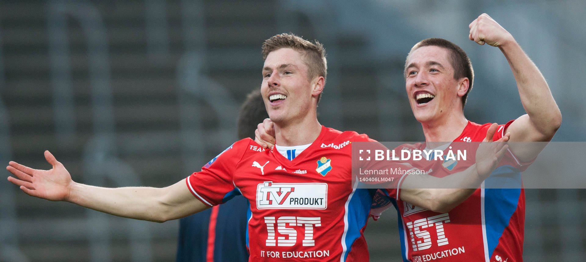 Östers Marcus Bergholtz har gjort 0-1 och jublar i matchen
