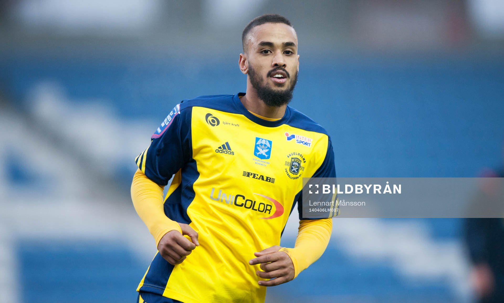 Ängelholms Junes Barny i matchen i Superettan mellan