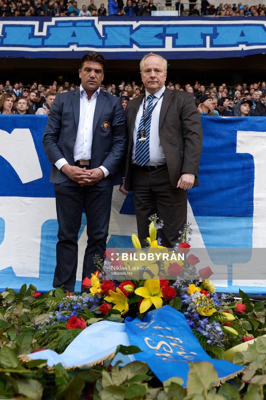 En minneskrans lades ner av Bo Andersson, sportchef och