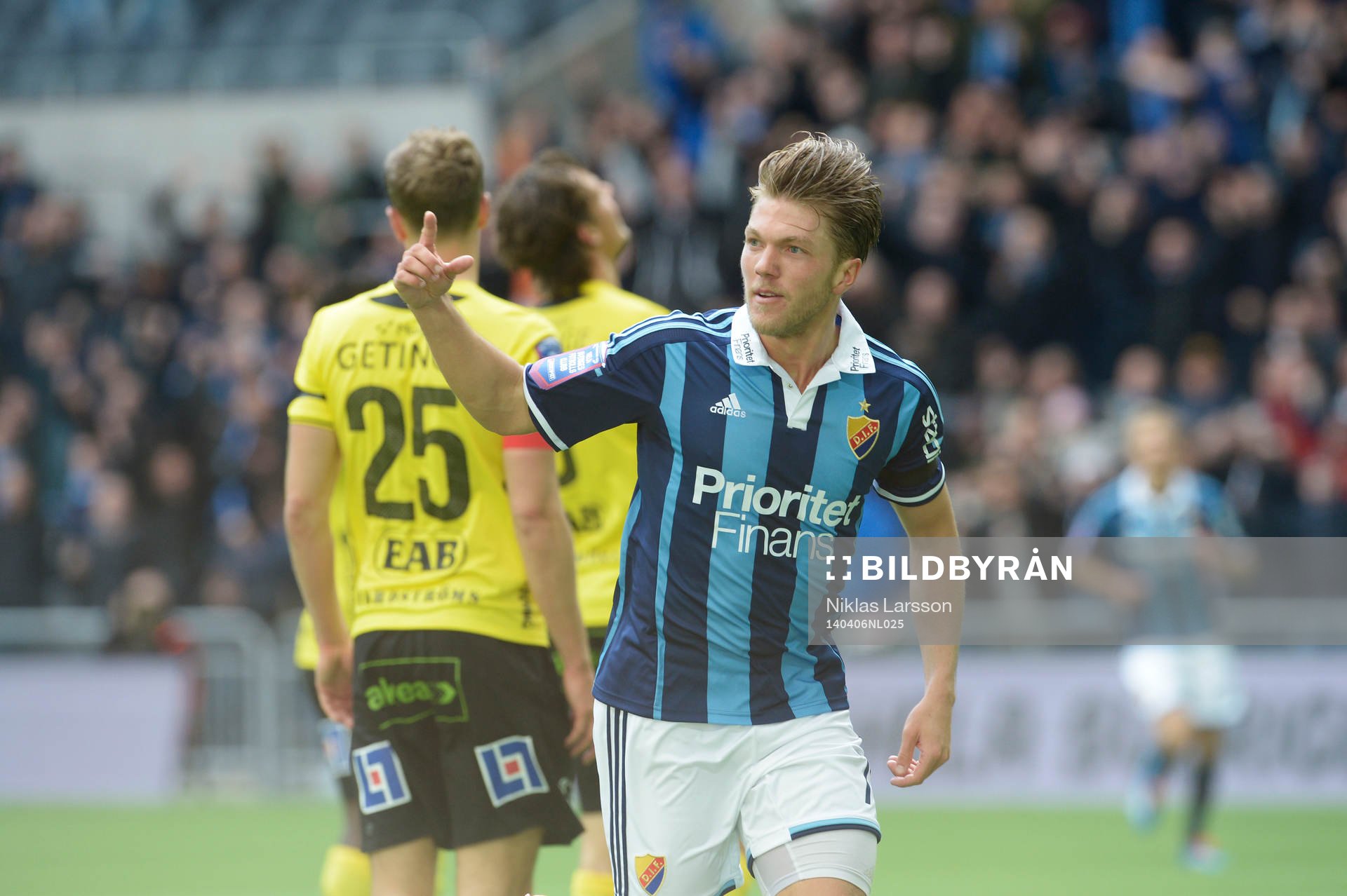 Djurgårdens Martin Broberg jublar