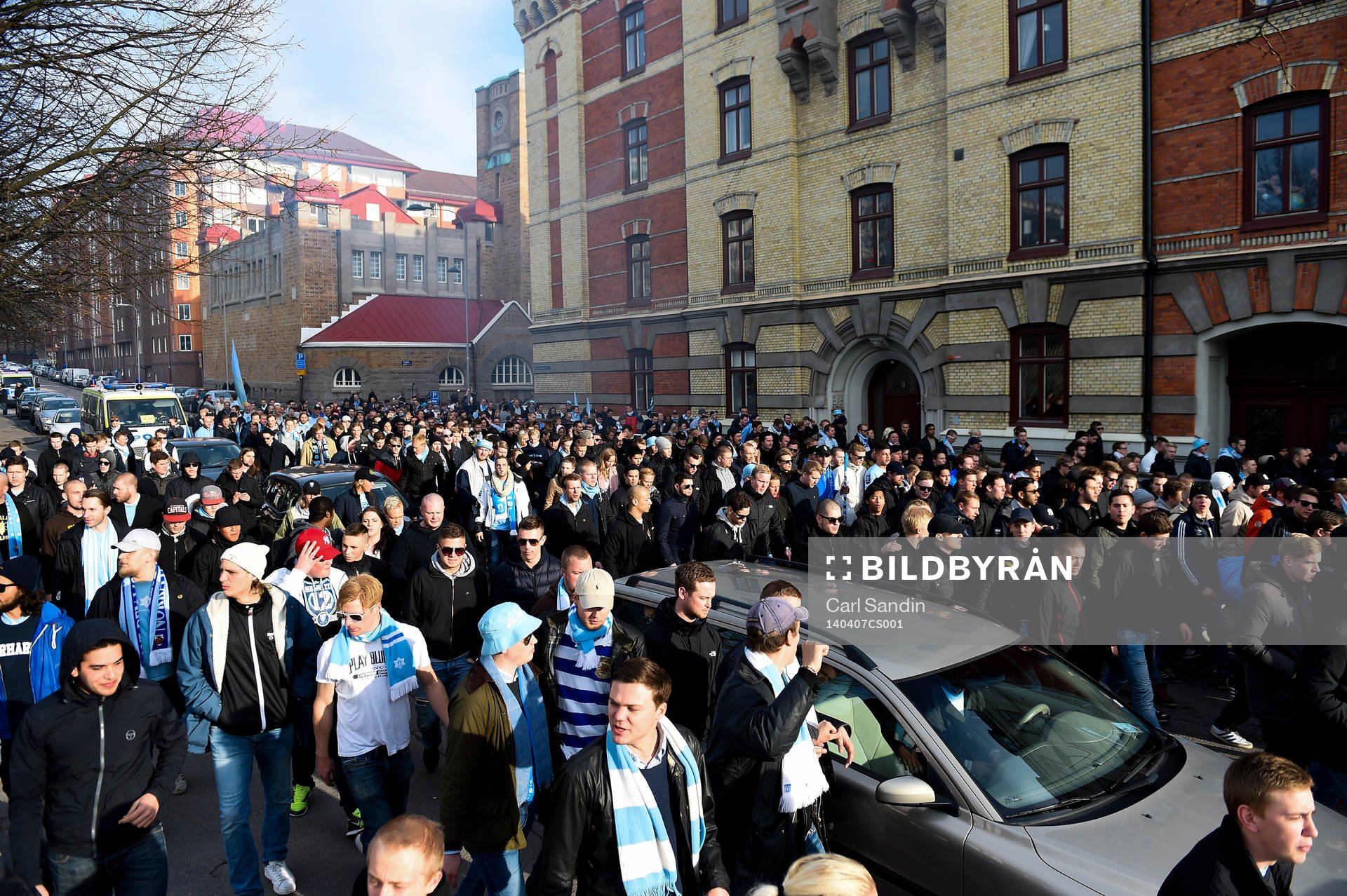 Malmö FFs supportrar går mot Ullevi