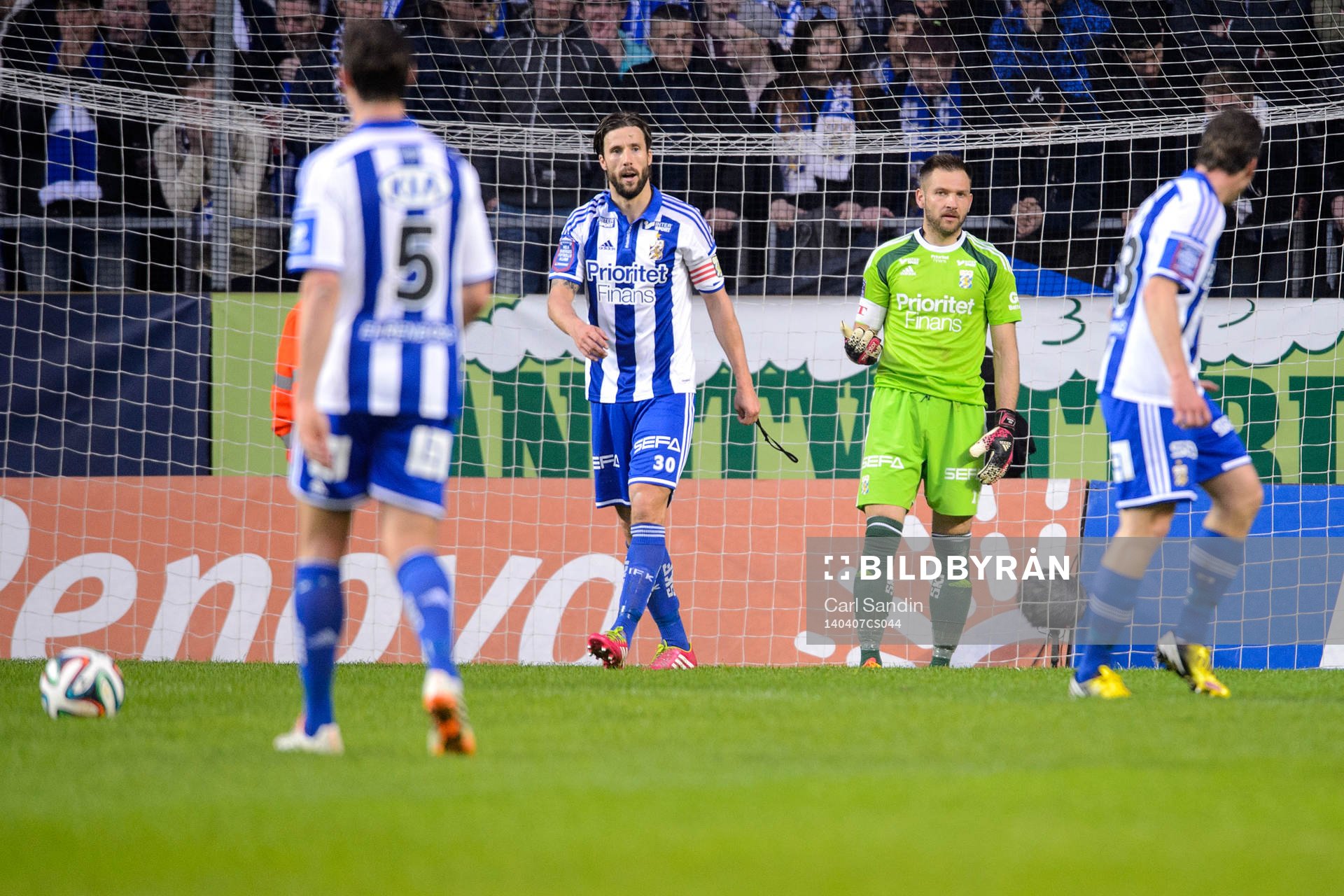 IFK Göteborgs målvakt John Alvbåge deppar