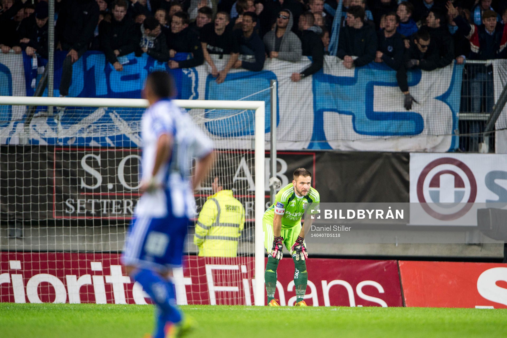 IFK Göteborgs målvakt John Alvbåge deppar