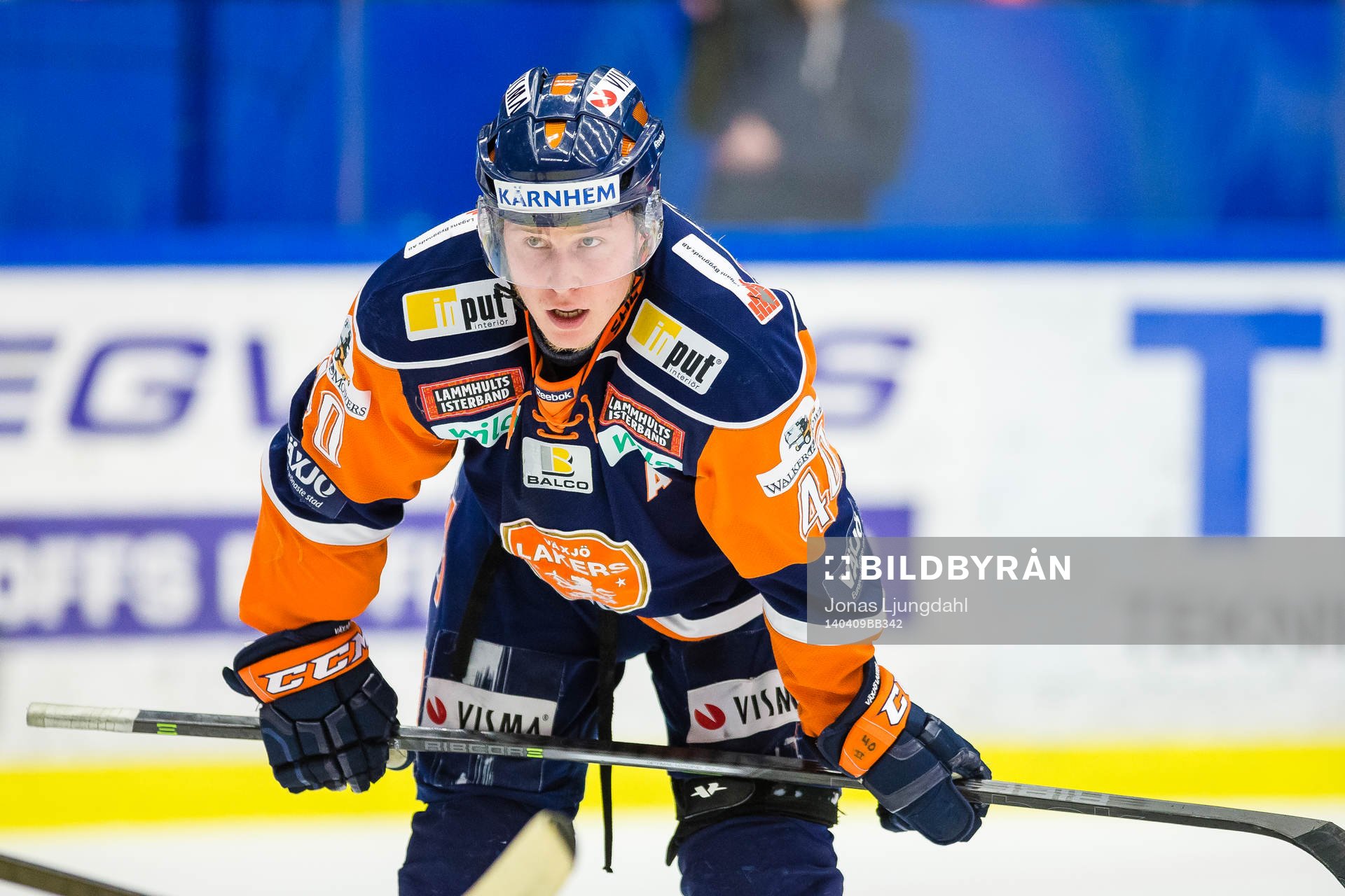 Växjös Dennis Rasmussen hänger på klubban