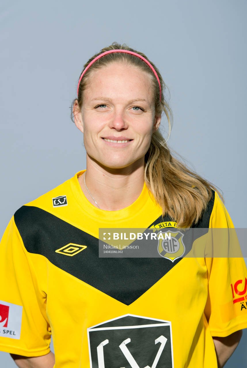 Elin Ekblom Bak, Älta