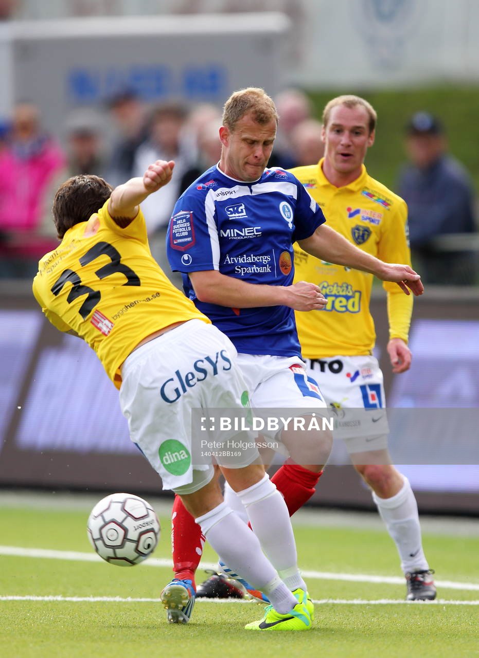 Falkenbergs Tibor Joza, Åtvidabergs Kristian Bergström