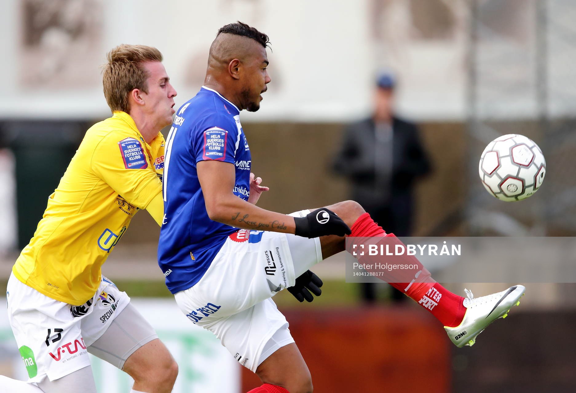 Falkenbergs Adam Eriksson och Åtvidabergs Ricardo Santos