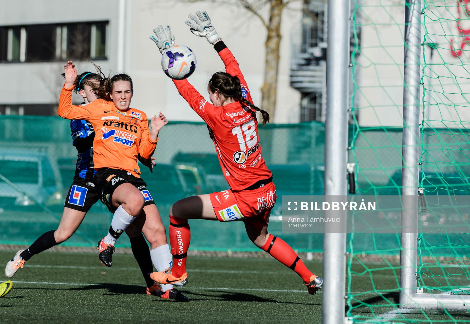 Sunnanås Elin Wikström gör 0-1