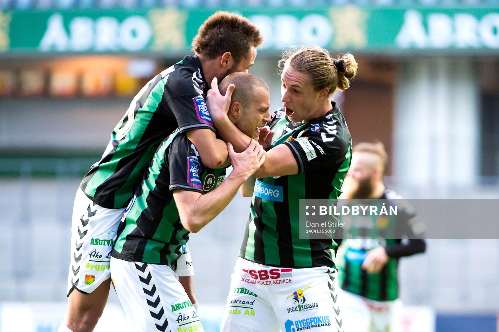 GAIS Joel Johansson har gjort 1-0 och Marcus Översjö mfl