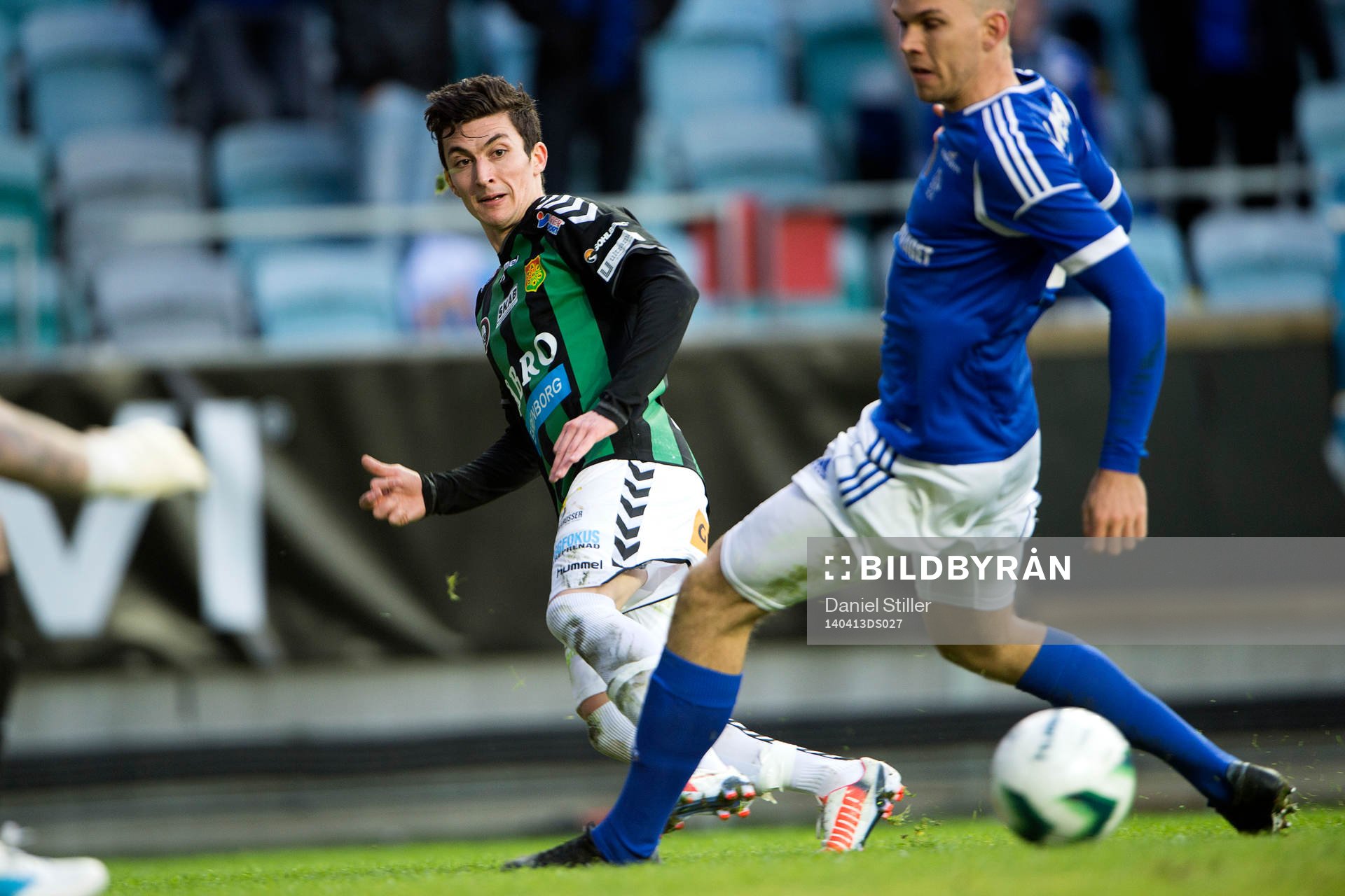 GAIS Petri Zhubi spelar in till Joel Johansson som gör 1-0