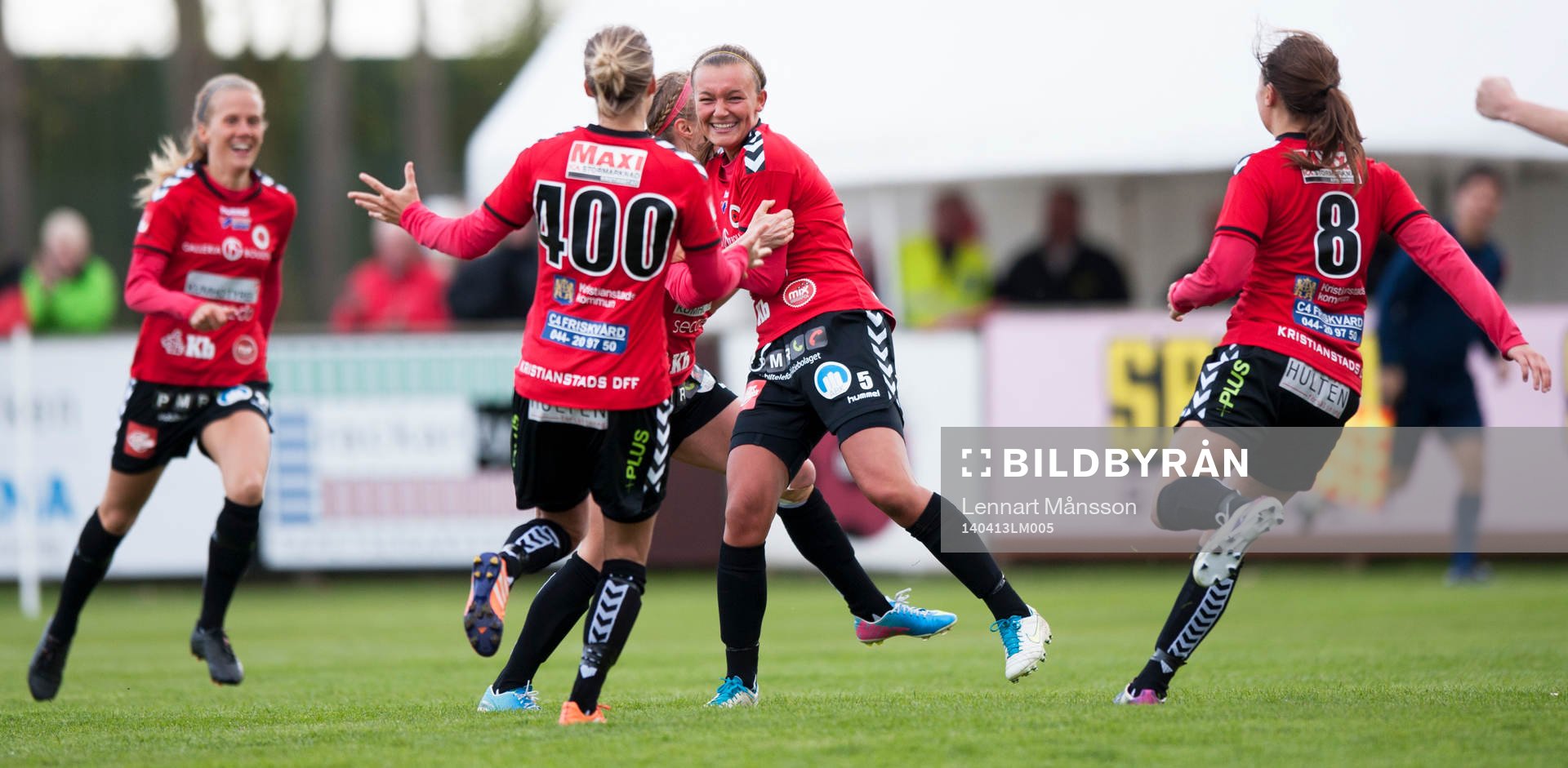 Kristianstads Olivia Welin har gjort 2-0 i matchen i damallsvenskan i fotboll mellan Kristianstad och Tyresö 13 april 2014.