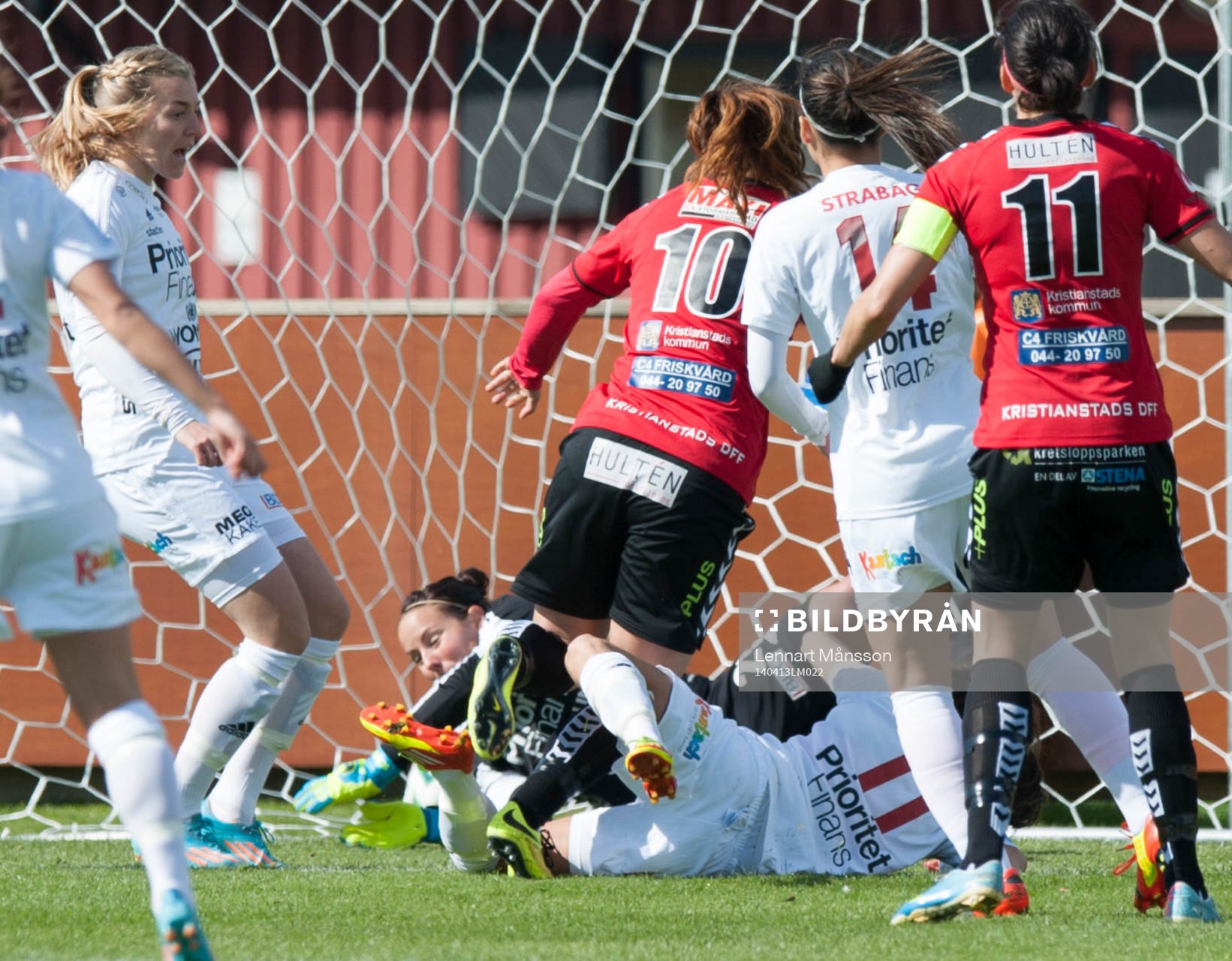 Kristianstads Marija Banusic har gjort 1-0 i matchen i