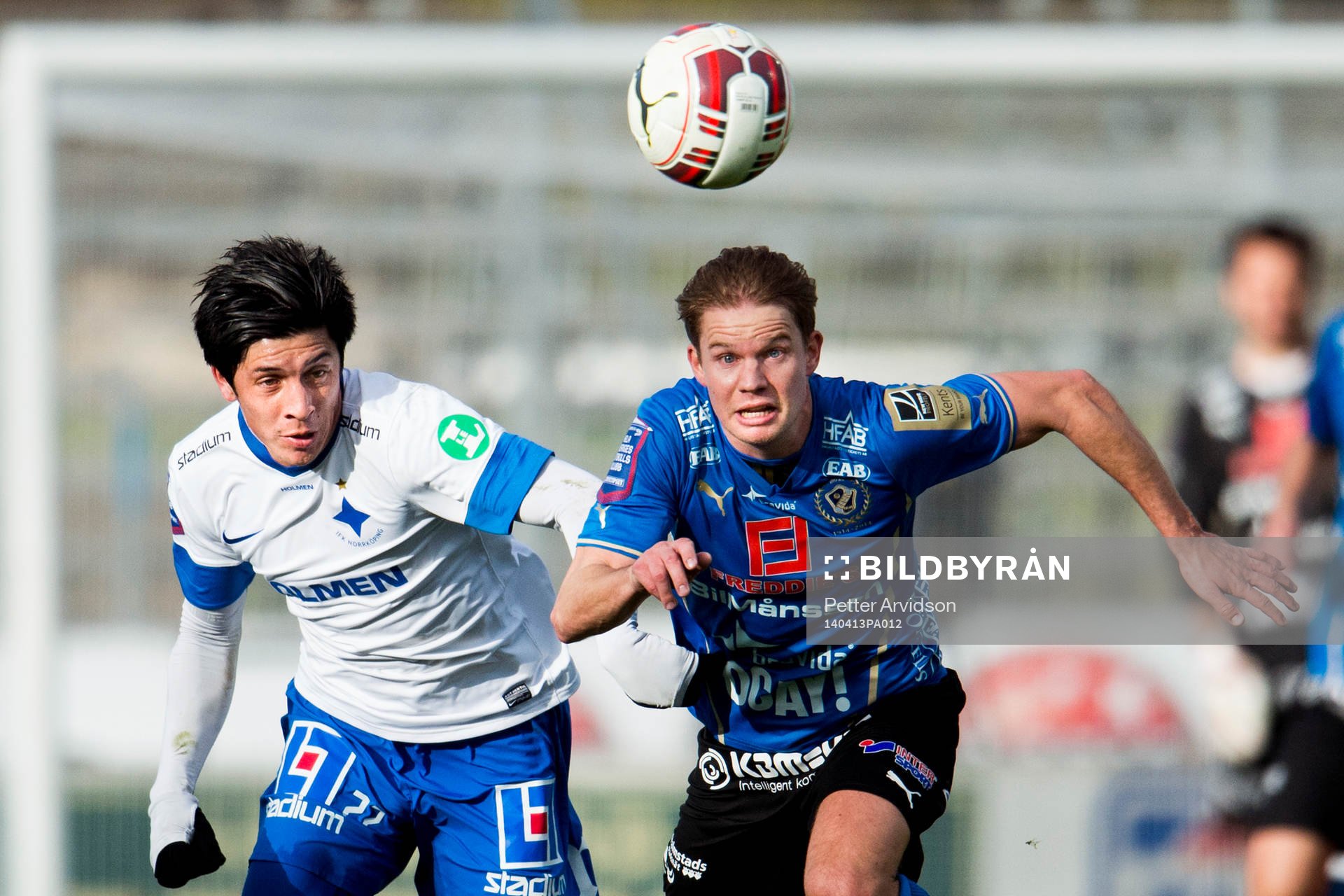 Norrköpings Christopher Meneses Barrantes och Halmstads