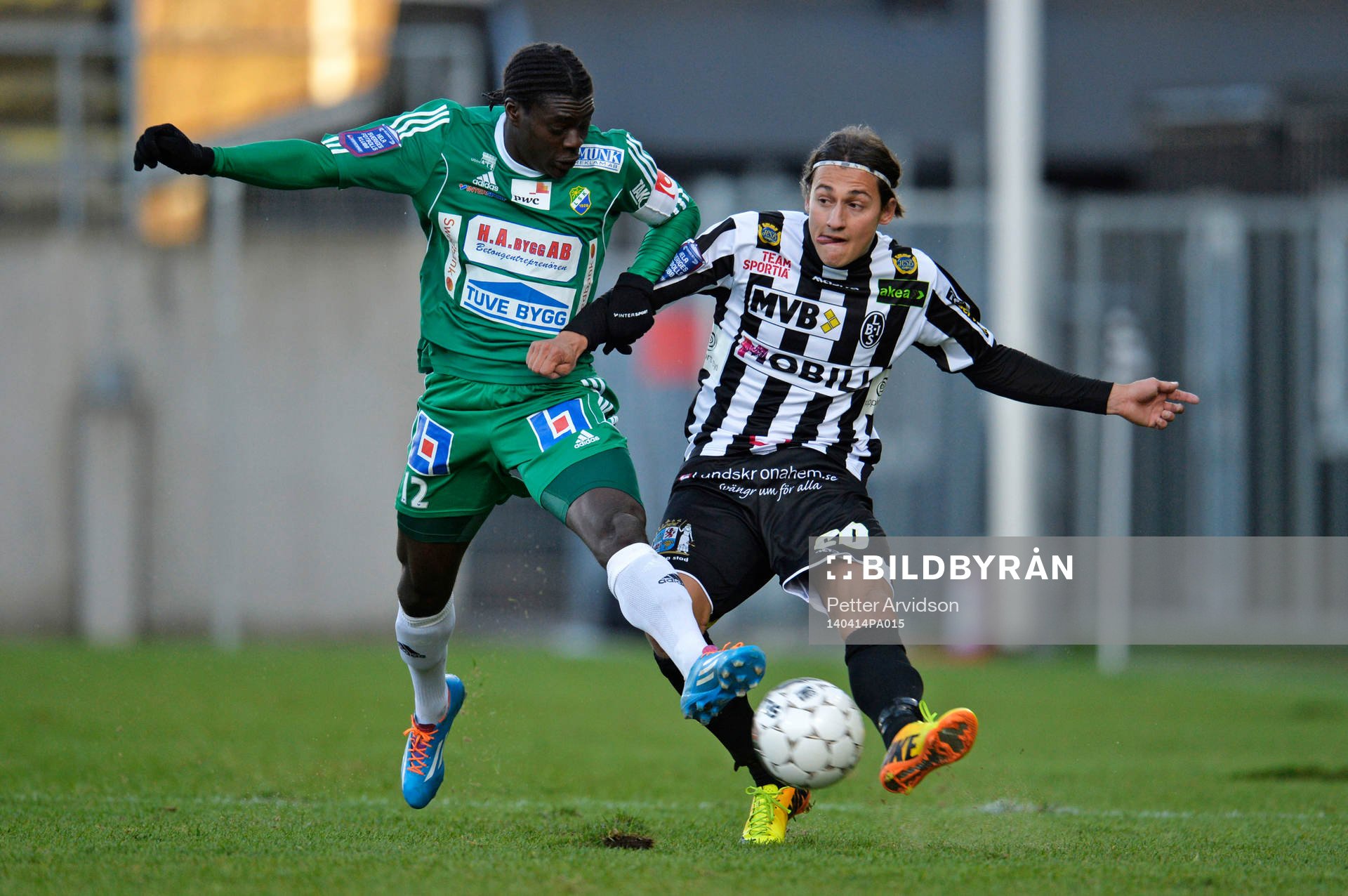 Landskronas Enis Ahmetovic och Ljungskiles Ken Sema