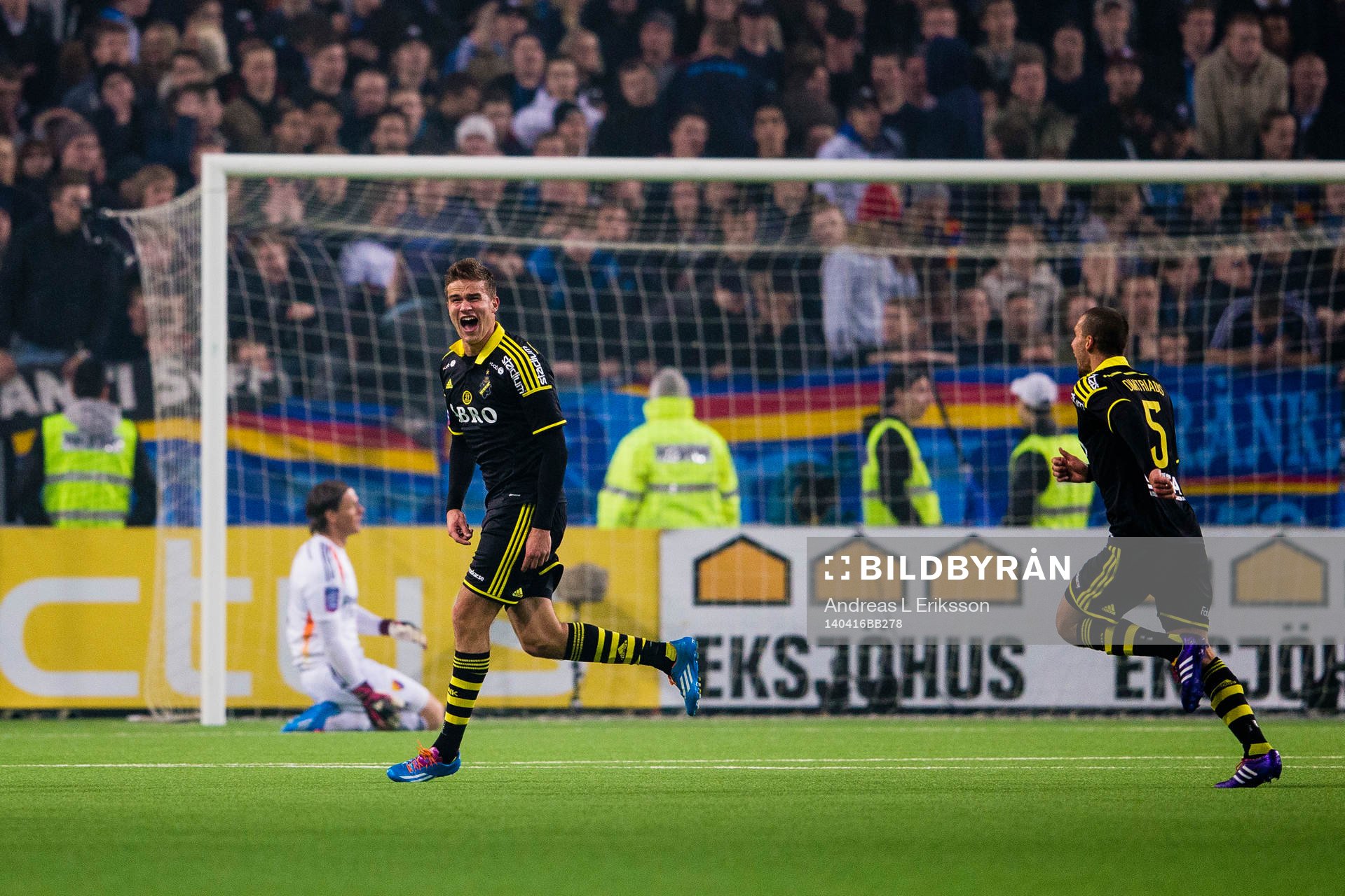 s Eero Markkanen jublar