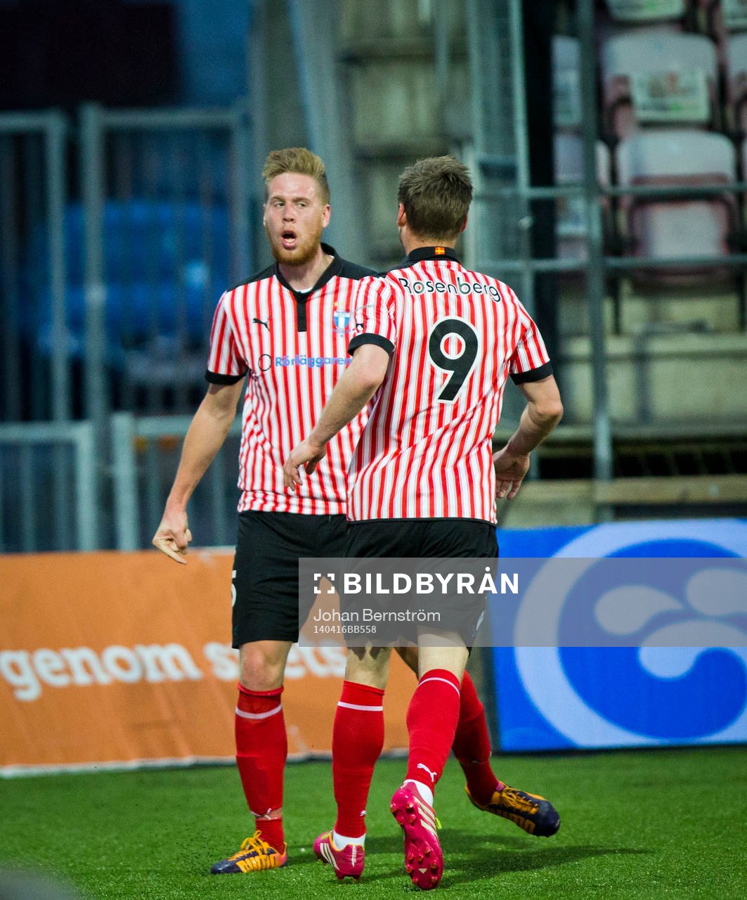 Malmö FFs Pontus Jansson gör 0-2 och jublar med Markus