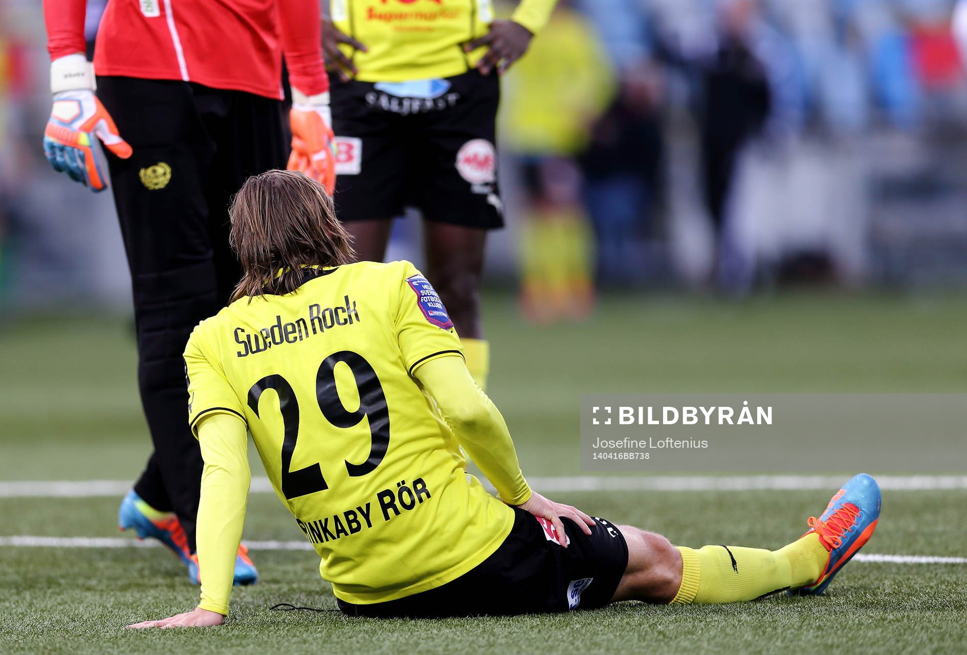 Mjällbys Danny Ervik sitter ner