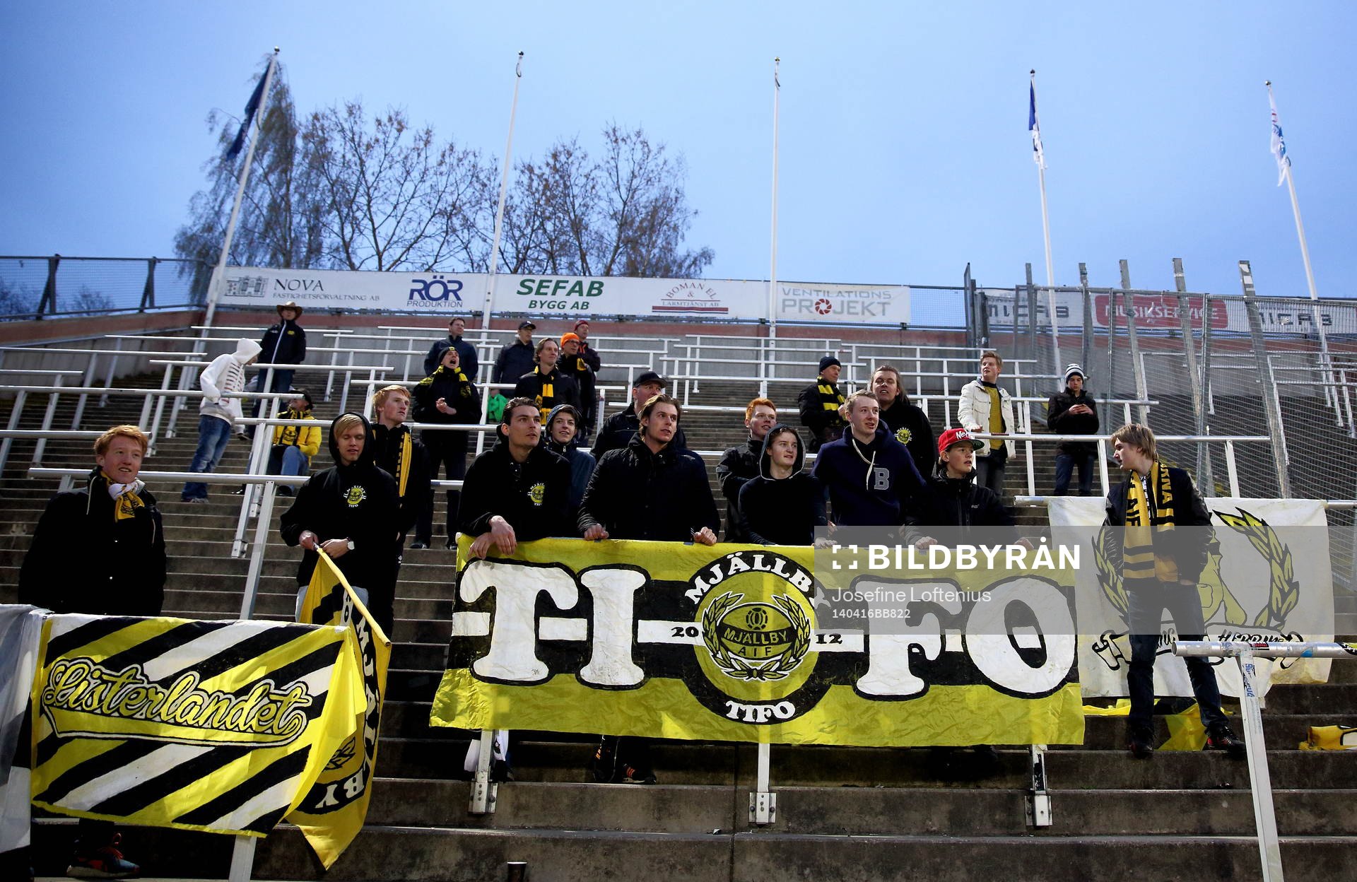 Mj'ööbys supportrar