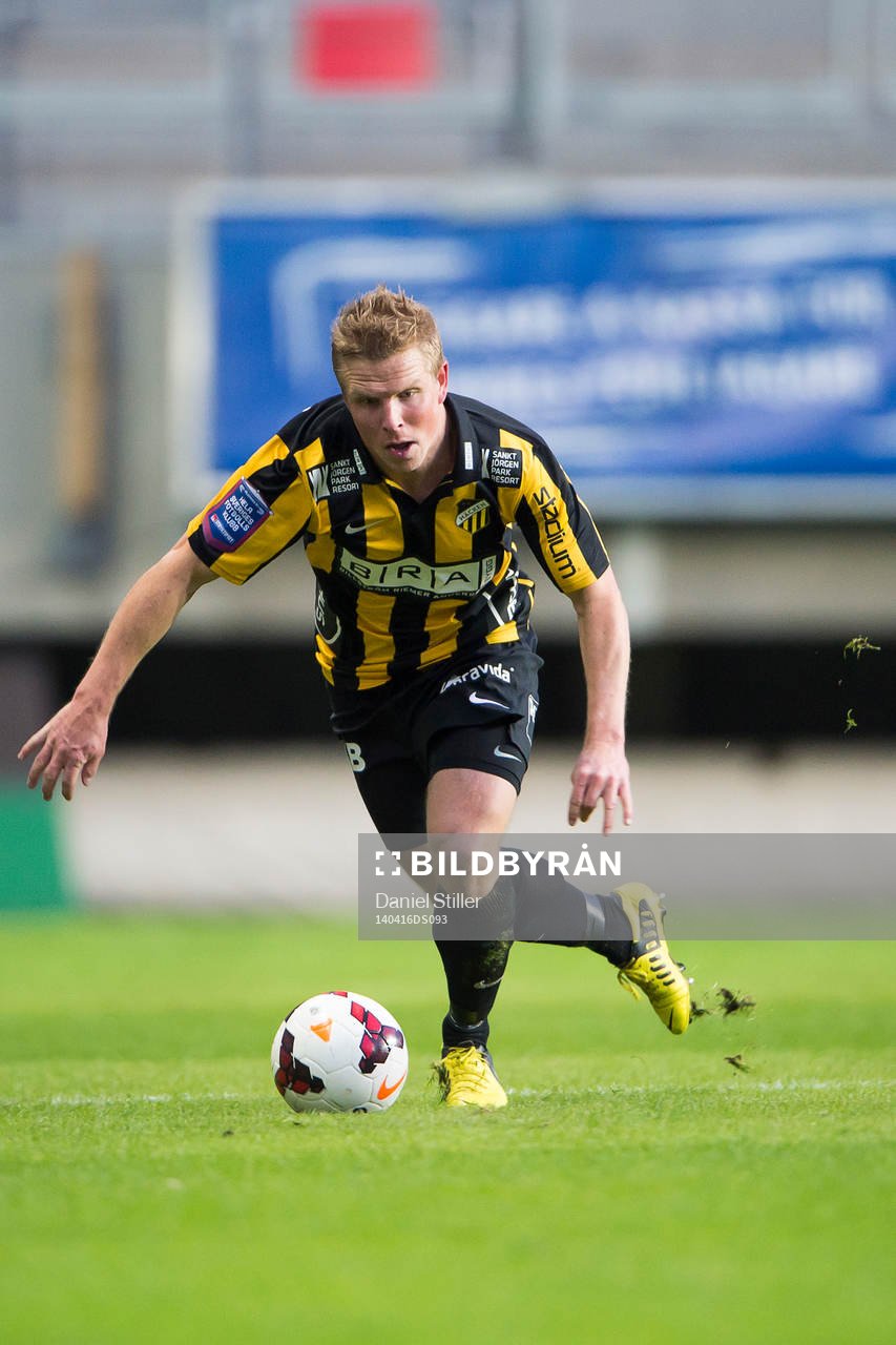 Häckens David Frölund under fotbollsmatchen i Allsvenskan mellan Häcken och Halmstad den 16 april 2014 i Göteborg.