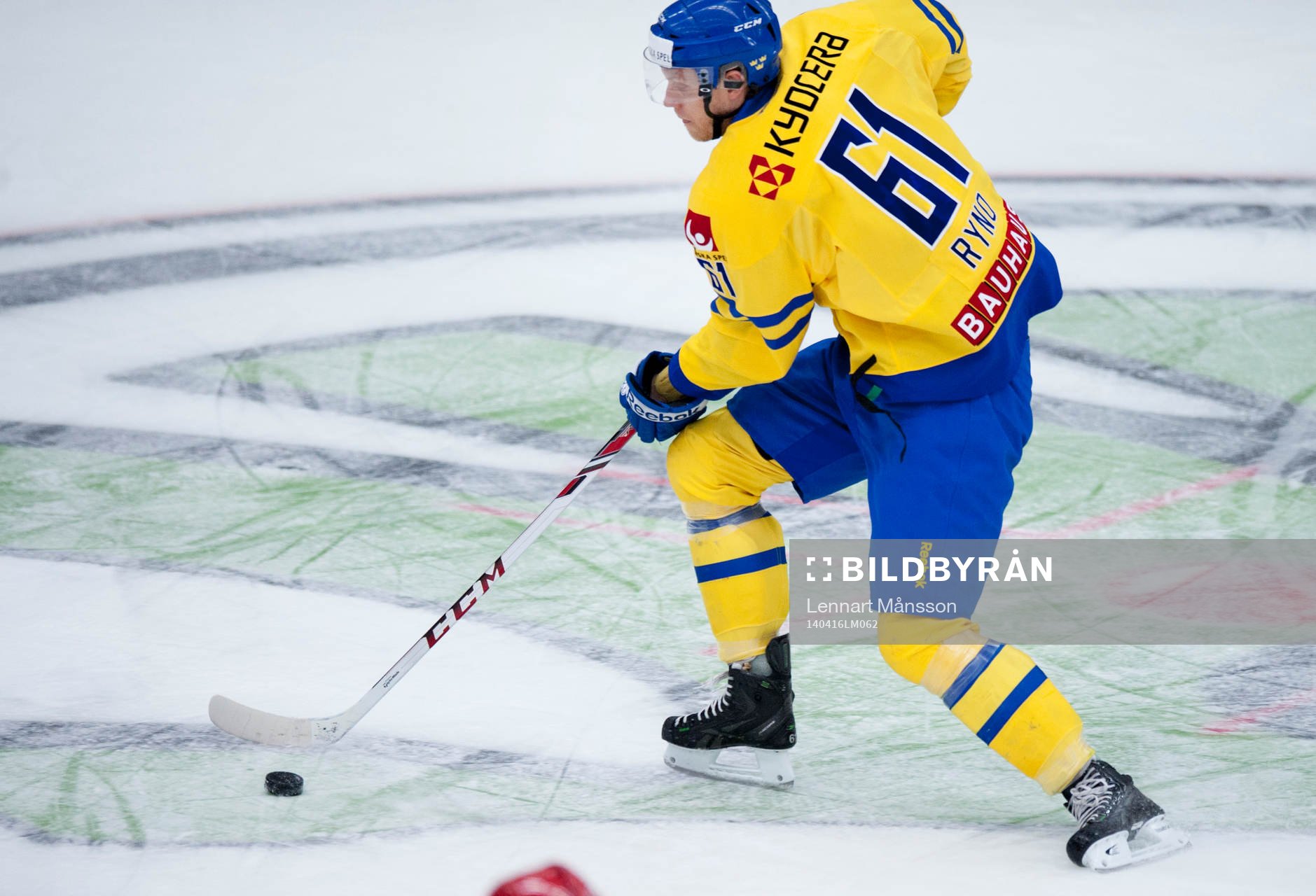 Sveriges Johan Ryno i ishockeylandskampen mellan Sverige