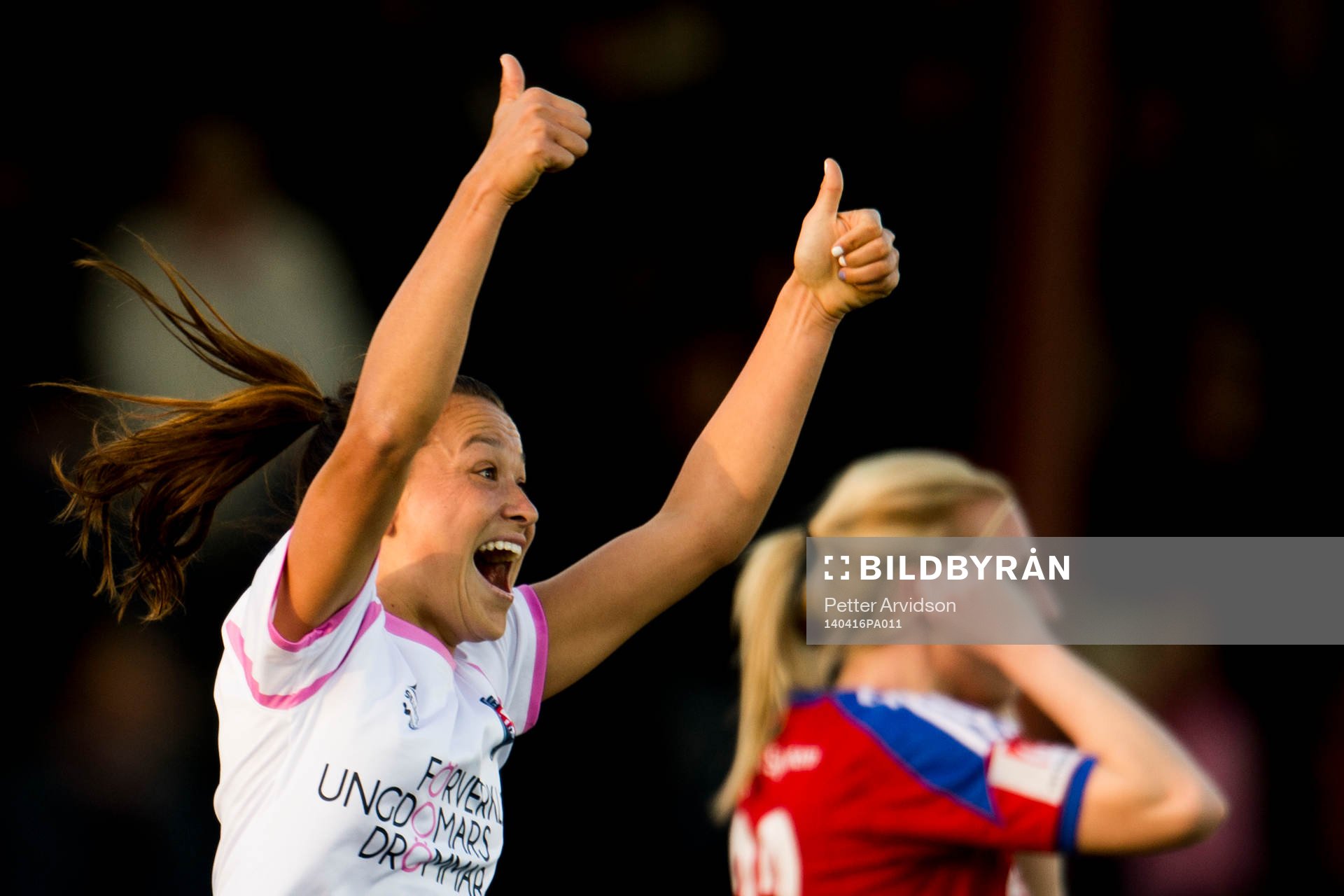 Rosengårds Alexandra Riley jublar