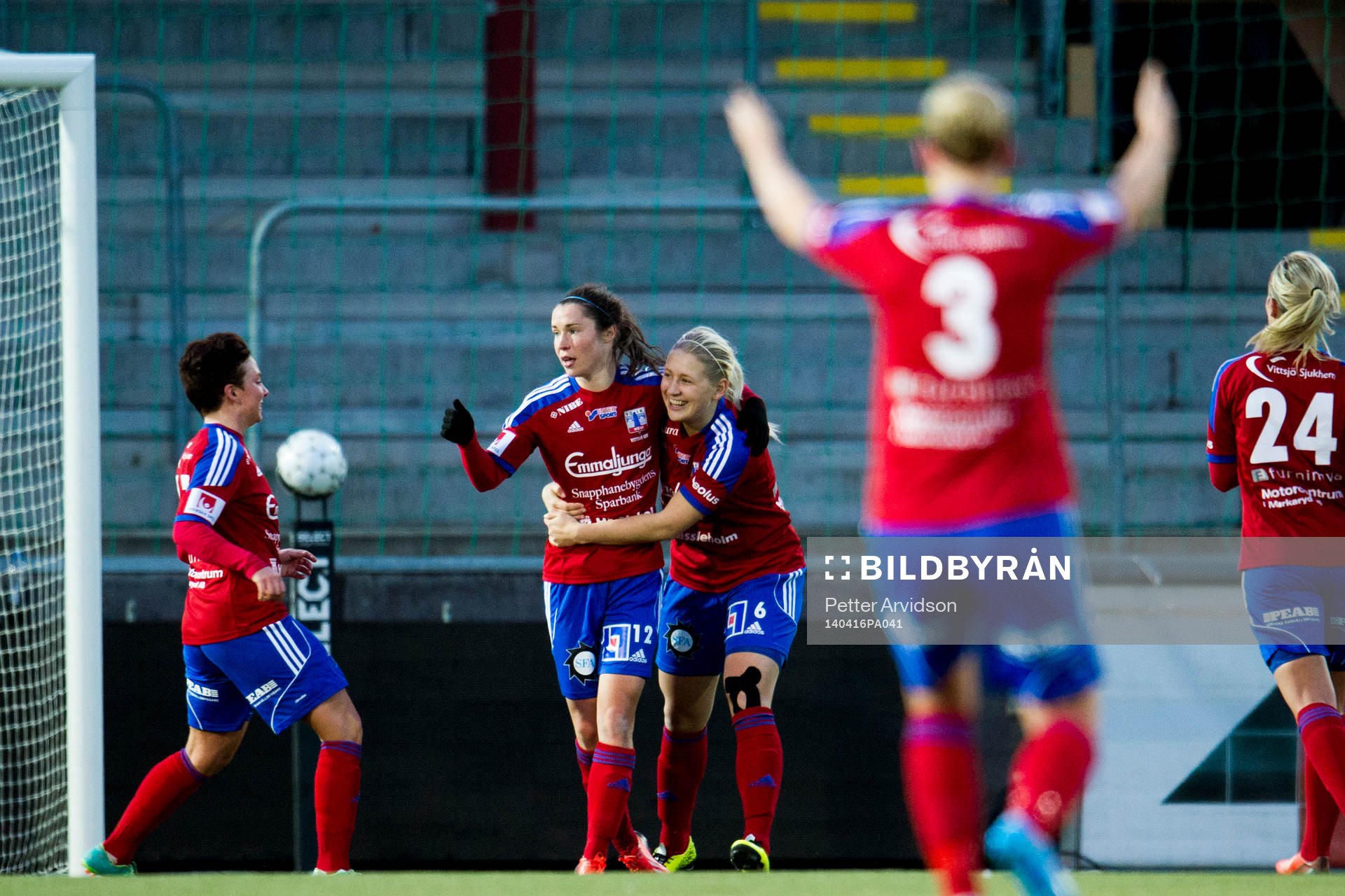 Vittsjös Jane Ross firar med Johanna Ejdelind