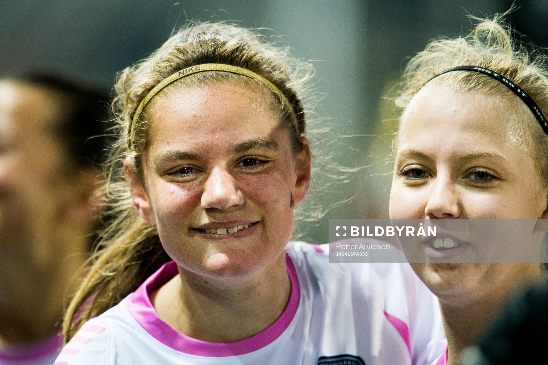 Rosengårds Sarah Mellouk och Nathalie Persson, ungdomarna som båda gjorde mål efter fotbollsmatchen i Damallsvenskan mellan FC Rosengård och Vittsjö den 16 april 2014 i Malmö.