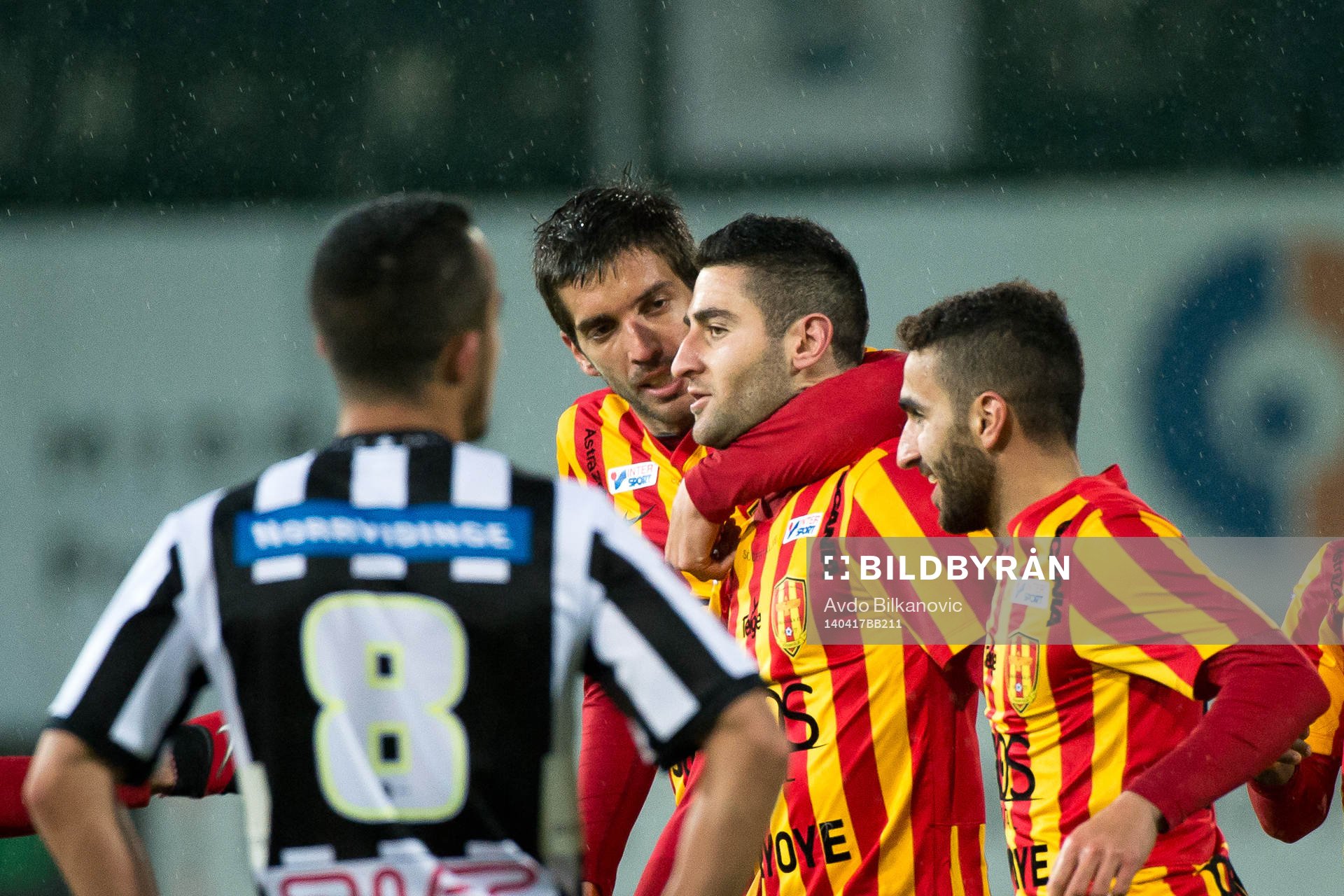 Syrianskas Robert Massi jublar