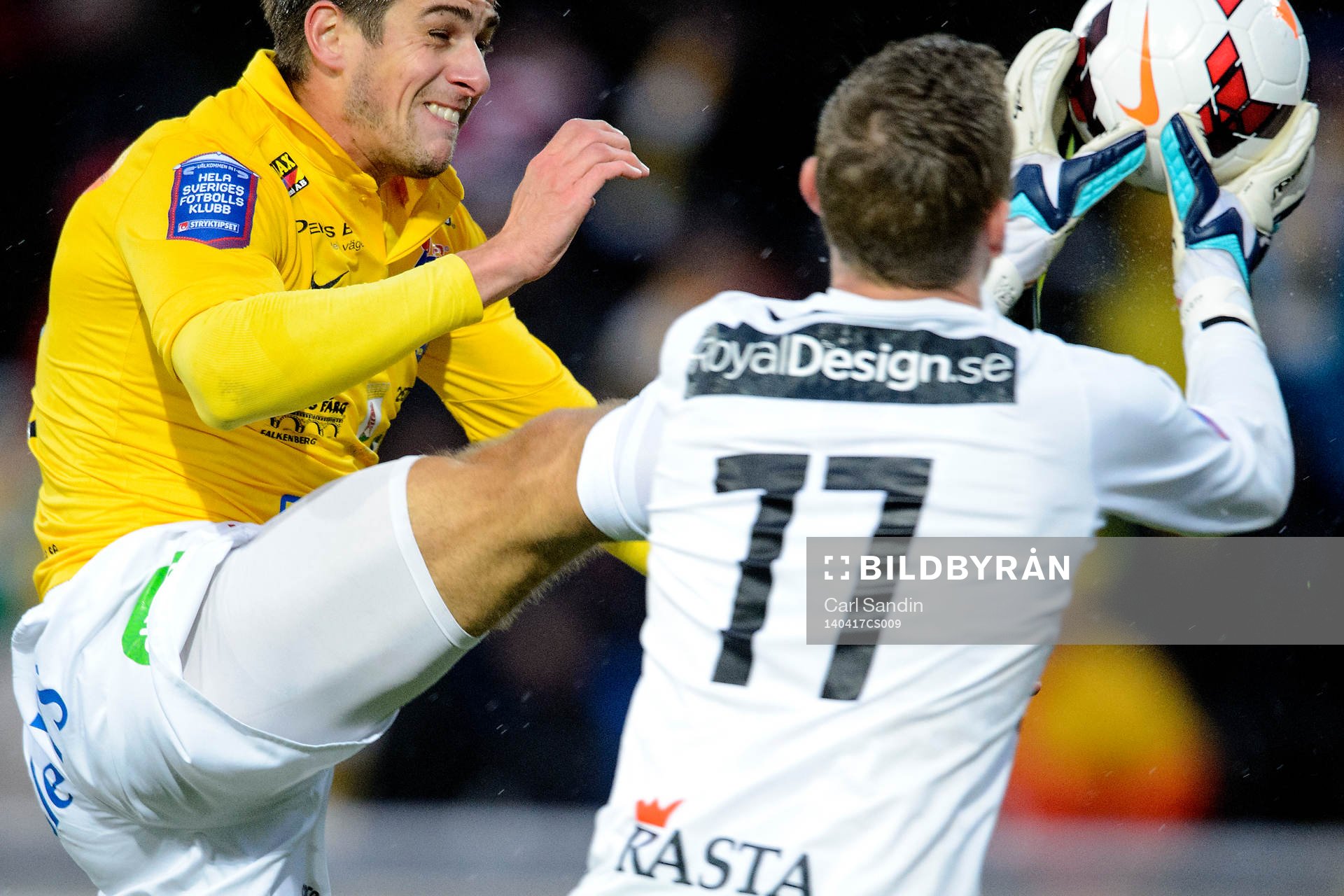 Falkenbergs Andrés Thorleifsson i hoppar mot Kalmars