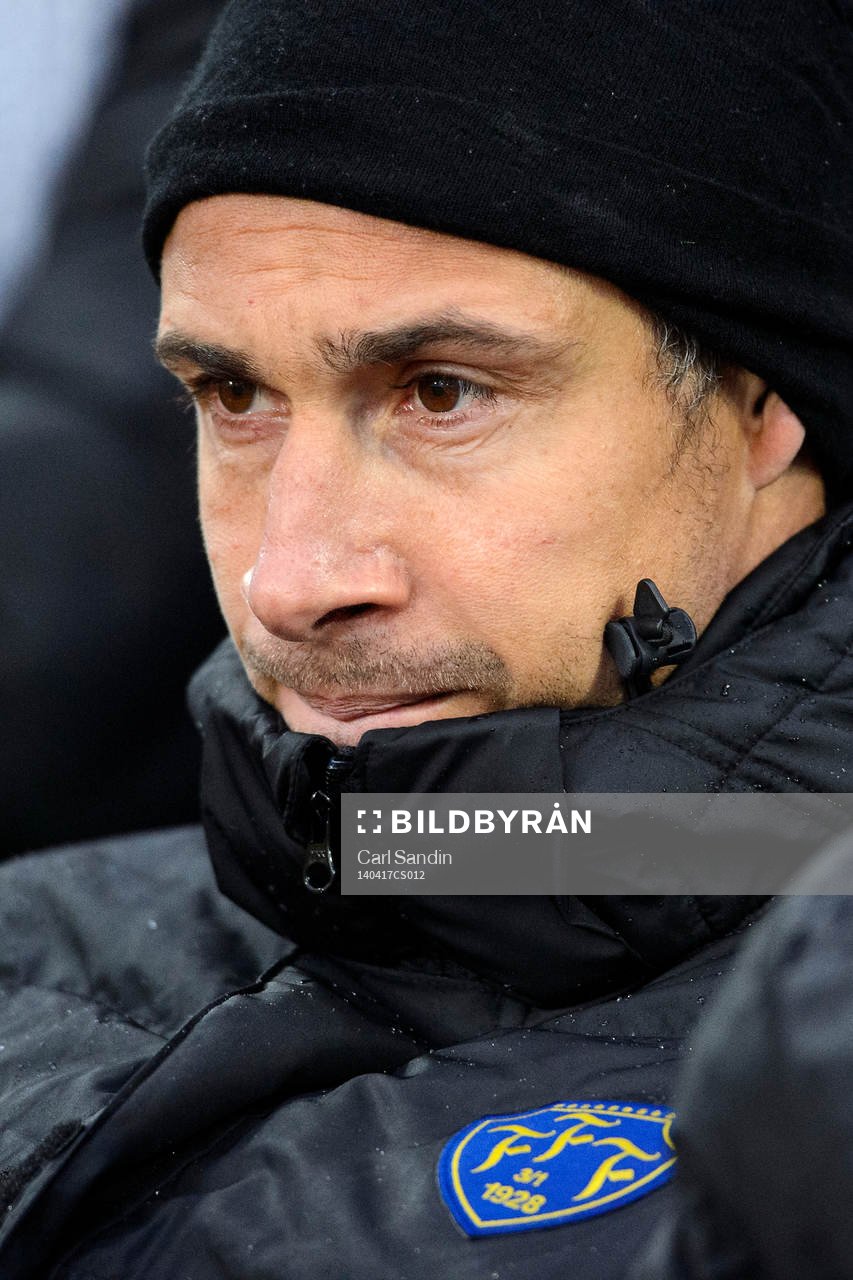 Falkenbergs tränare Henrik Larsson