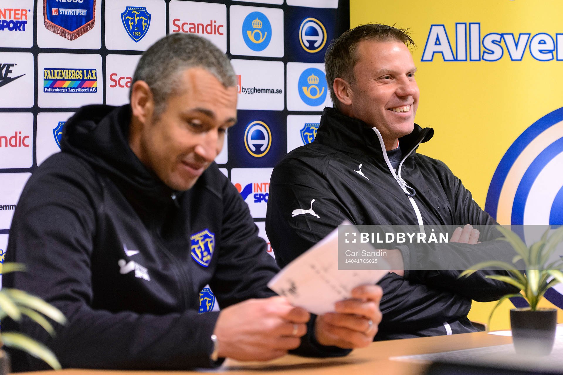 Falkenbergs tränare Henrik Larsson och Kalmars tränare