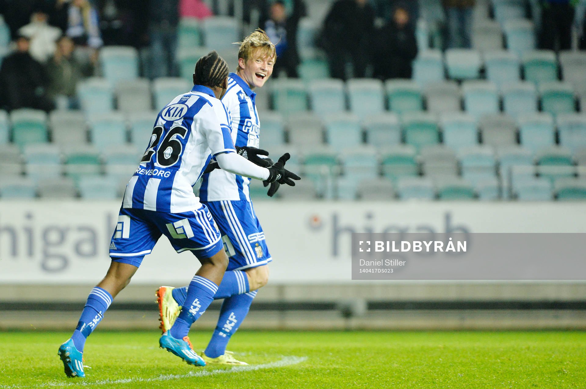 IFK Göteborgs Sam Larsson  jublar