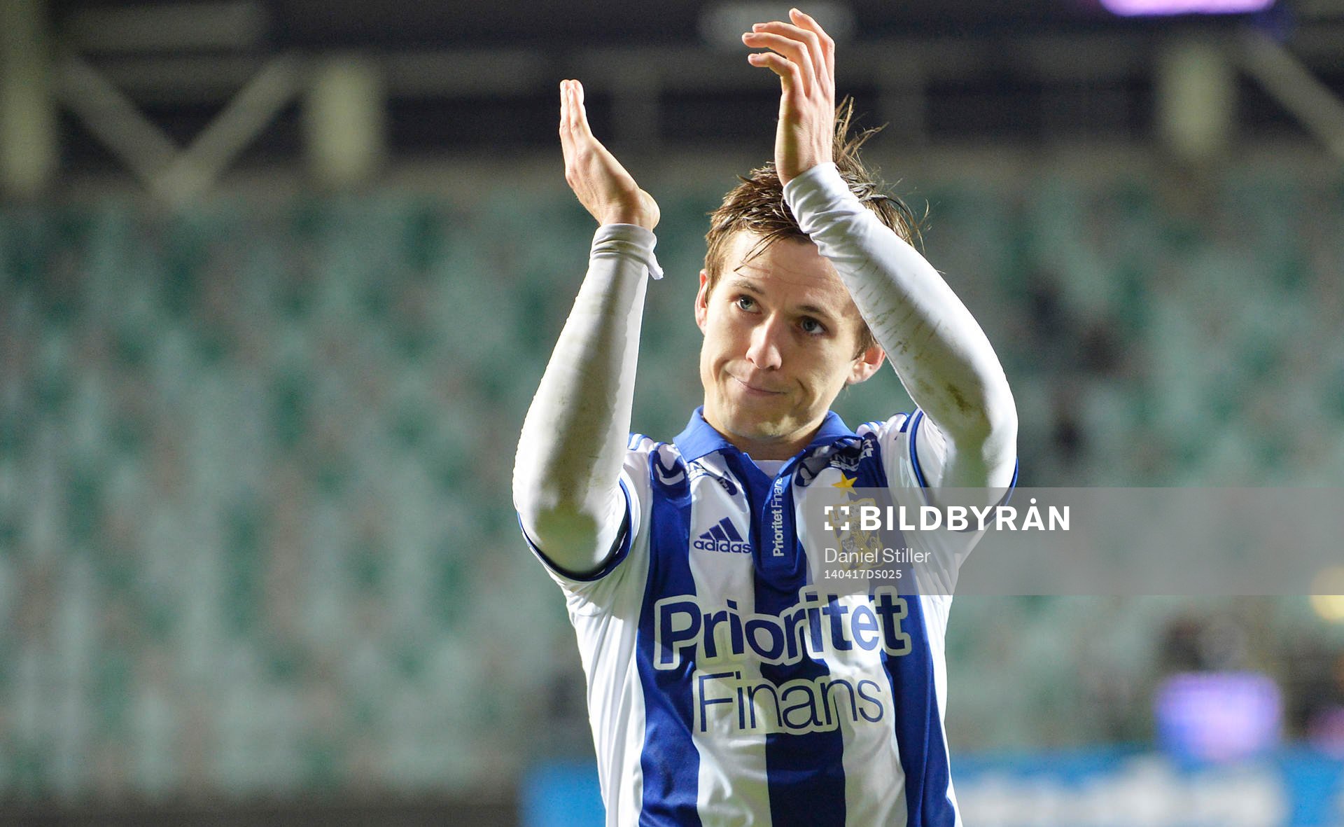 IFK Göteborgs Lasse Vibe  tackar publiken