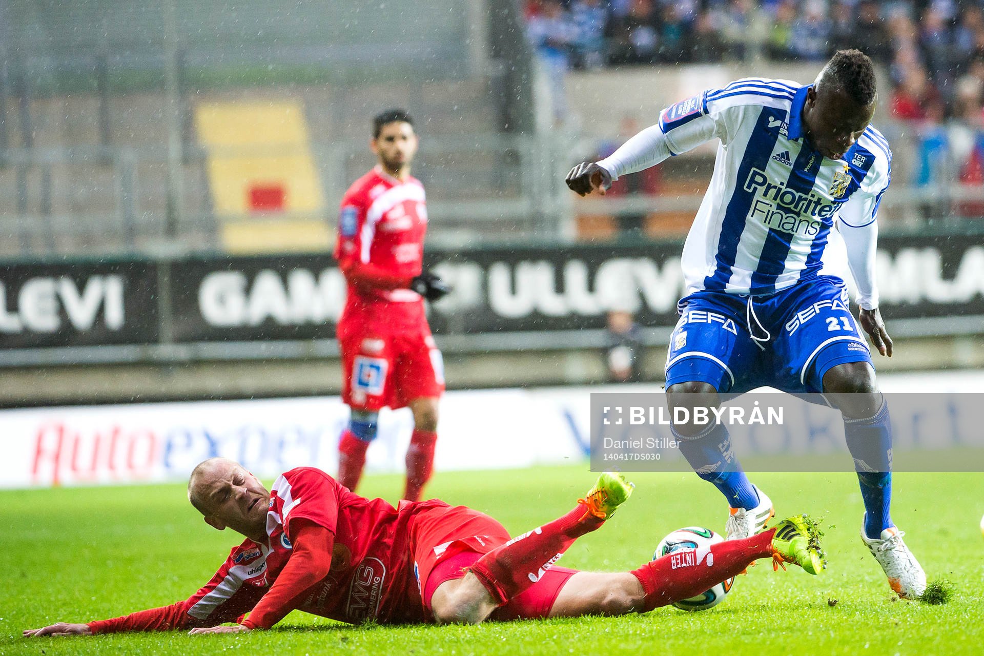 IFK Göteborgs Malick Mané går förbi Åtvidabergs Daniel