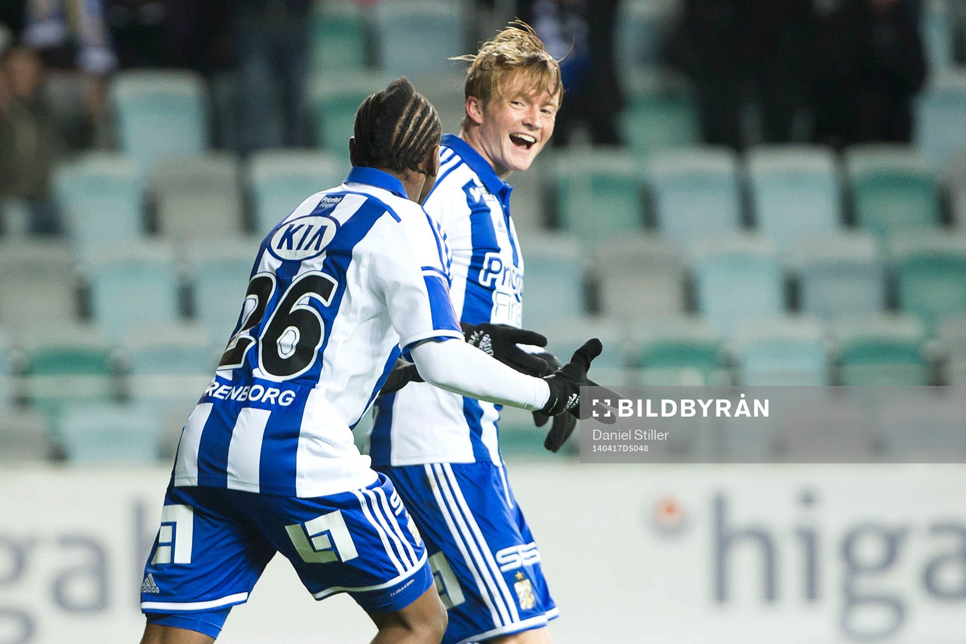IFK Göteborgs Sam Larsson har precis gjort 3-0 och jublar