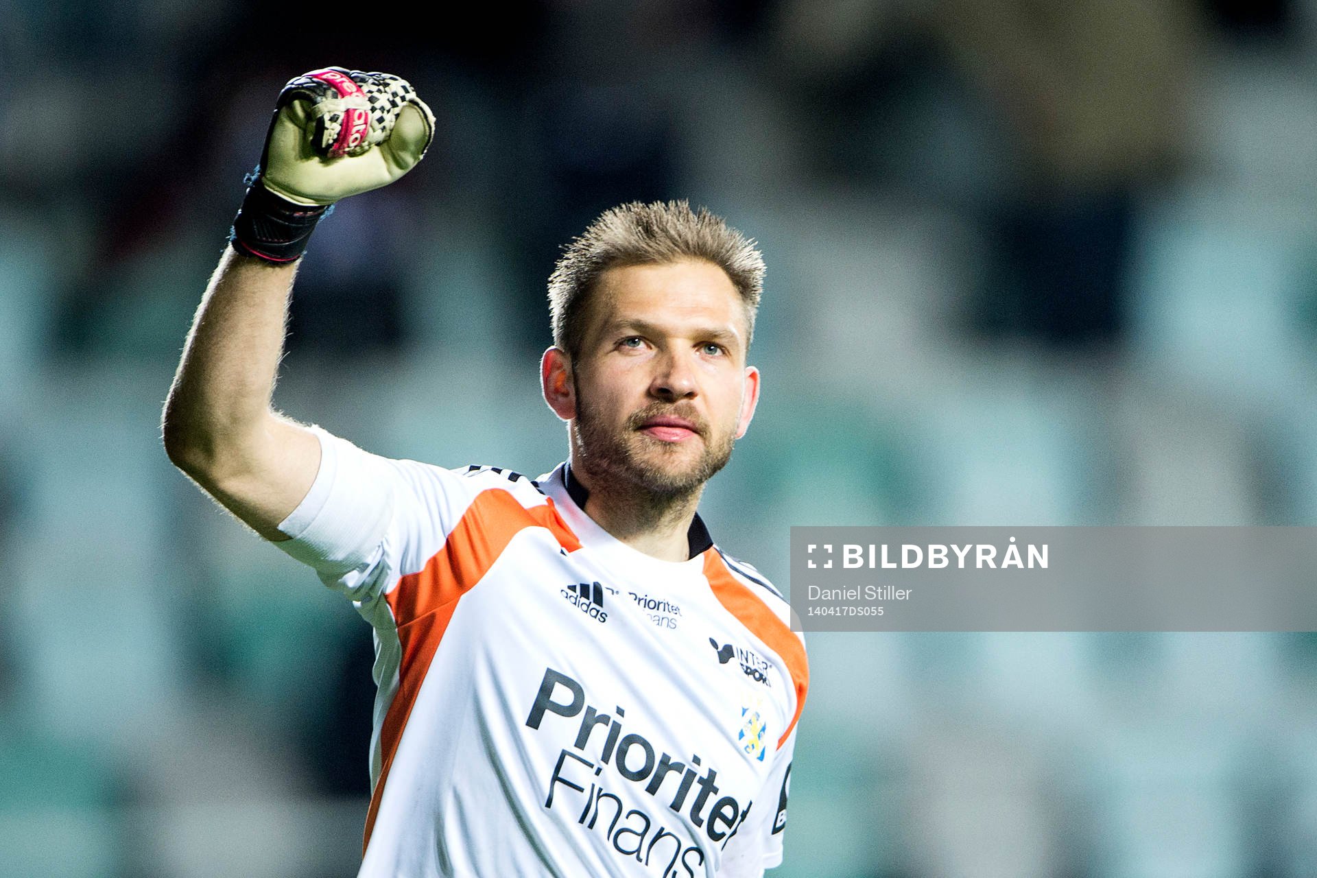 IFK Göteborgs målvakt John Alvbåge jublar