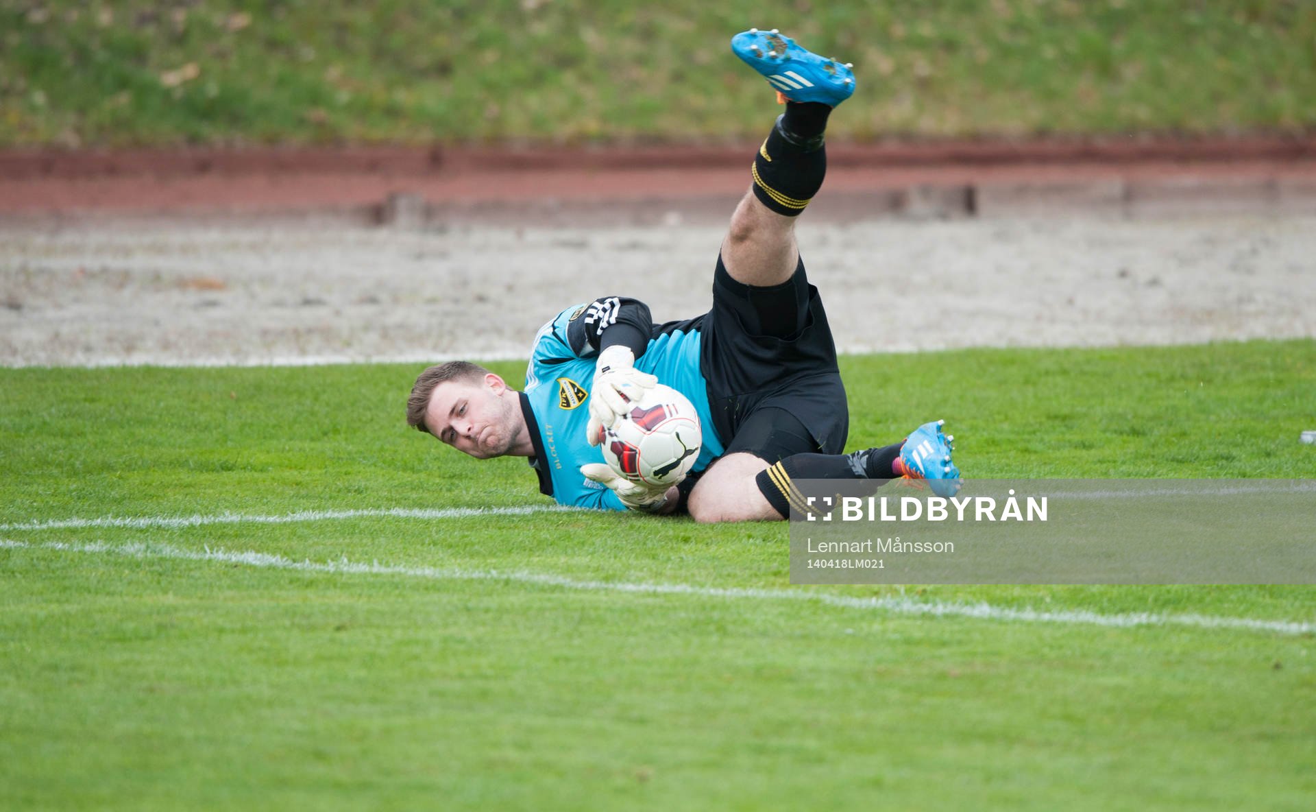 Hässleholms målvakt Calle Lindell i matchen i div. 111 mellan Sölvesborg och IFK Hässleholm i Sölvesborg 18 april 2014.