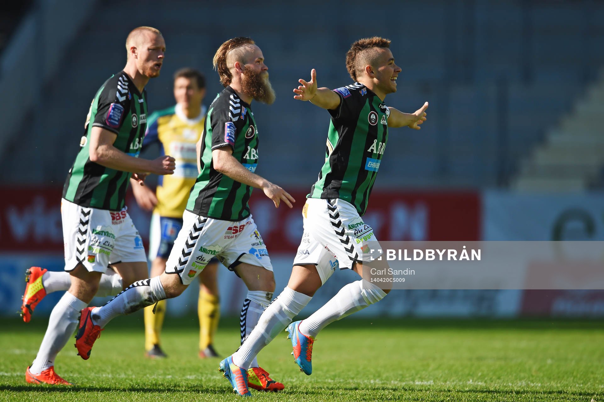 GAIS Malkolm Moenza jublar efter 1-1 under fotbollsmatchen i Superettan mellan GAIS och Ljungskile den 20 april 2014 i Göteborg.