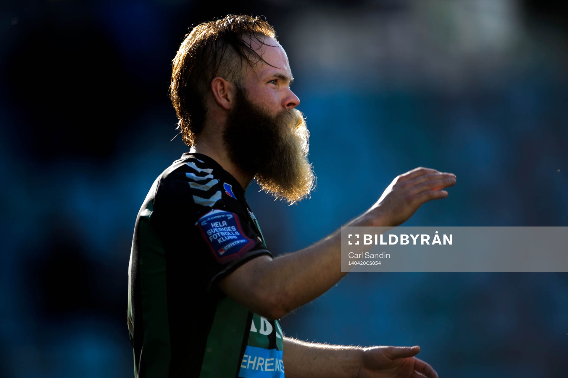 GAIS Asegeir Asgeirsson tackar publiken