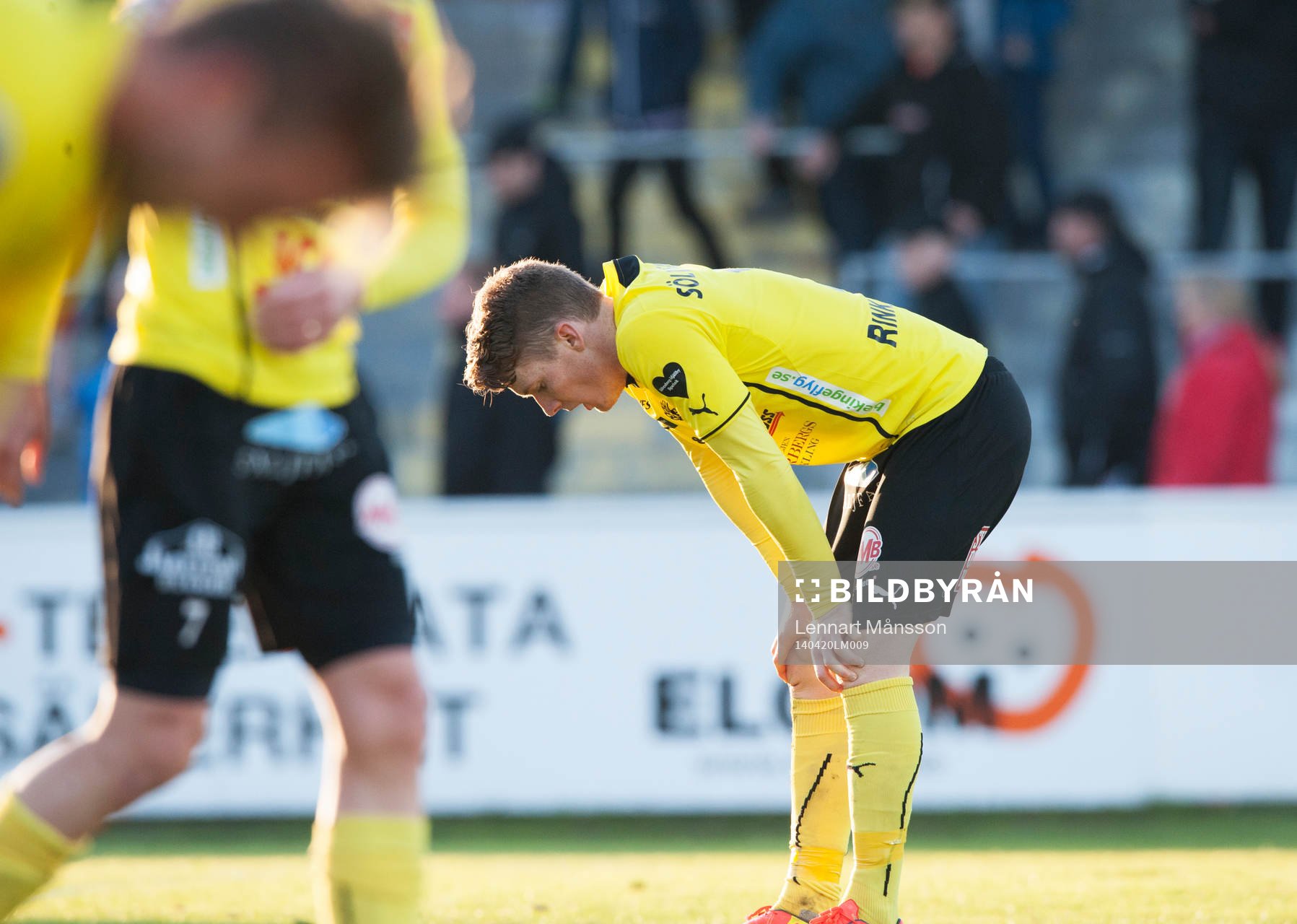 Mjällbys Viktor Agardius deppar