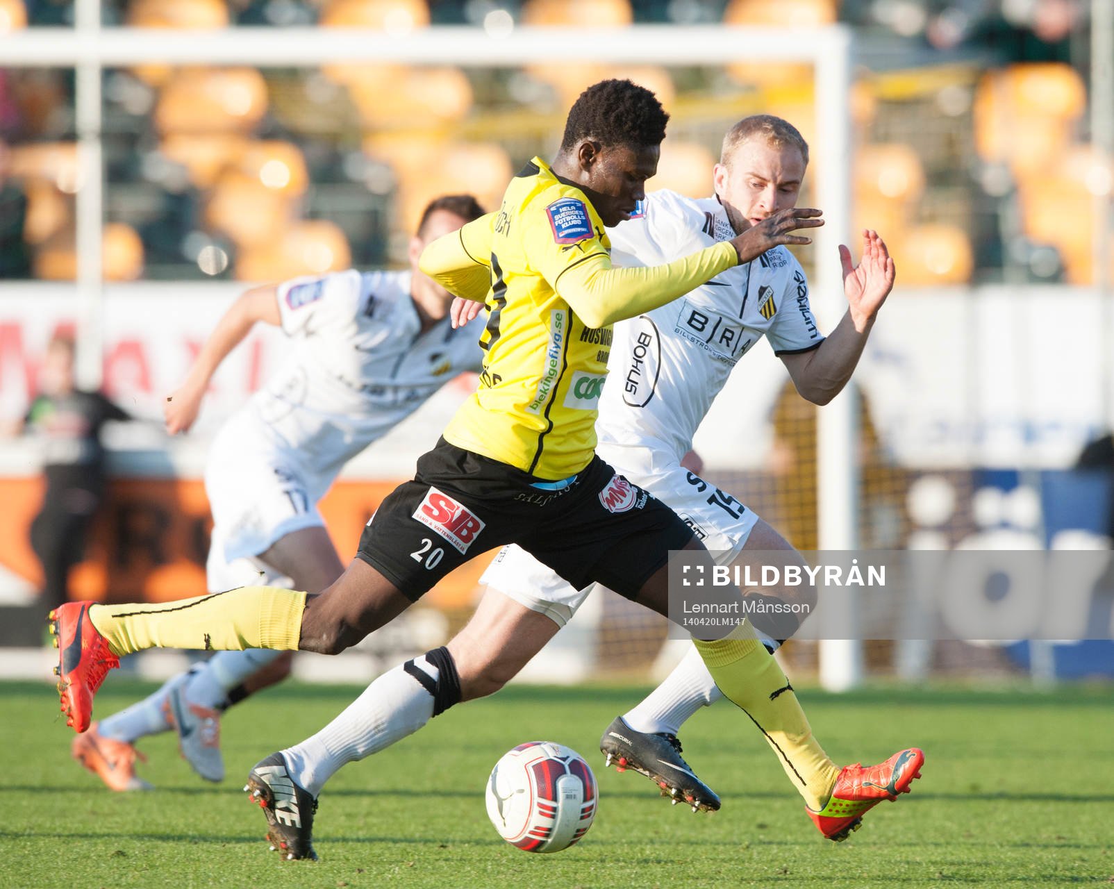 Mjällbys Kwame Bonsu  i matchen i allsvenskan mellan