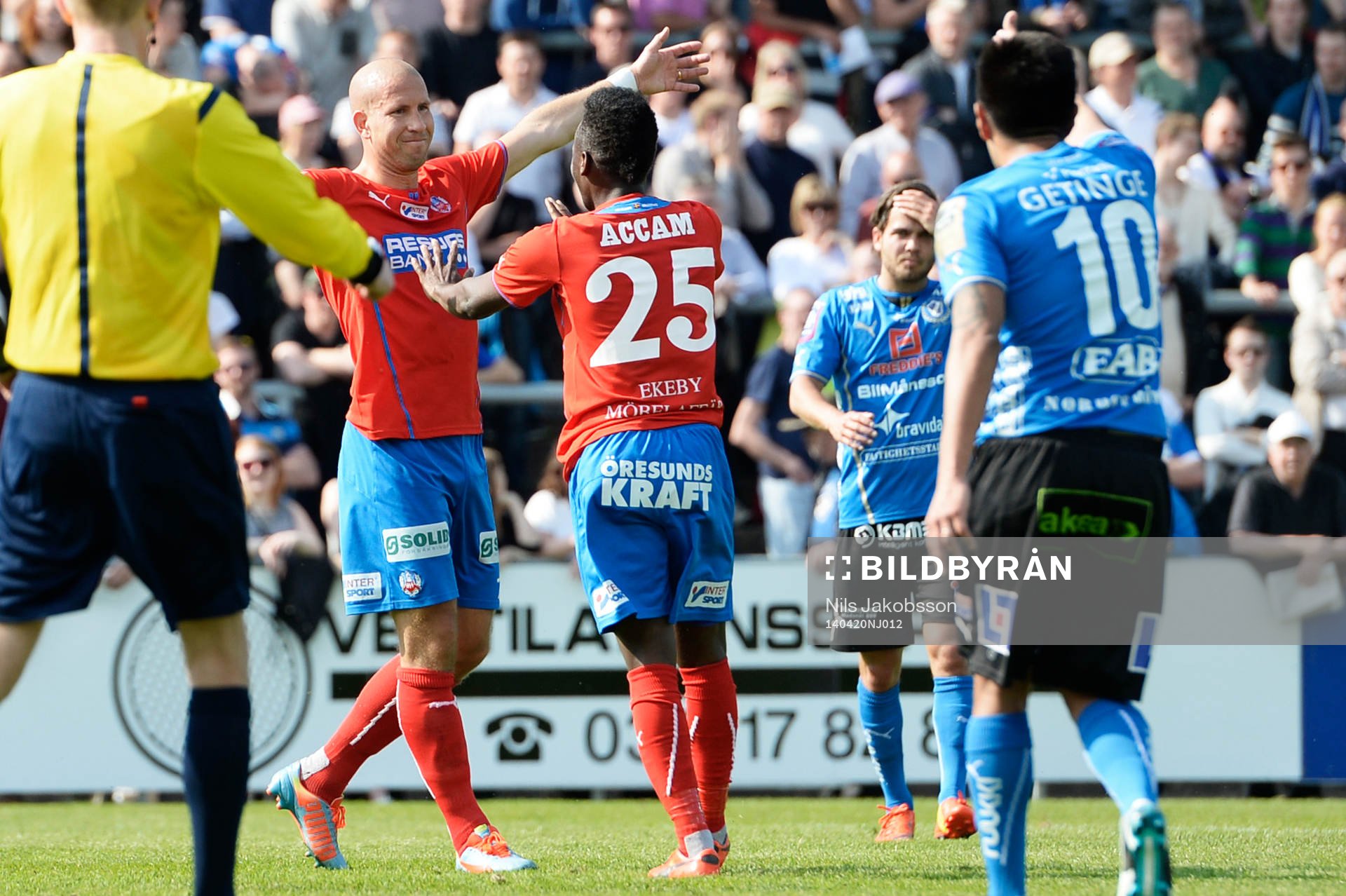 Helsingborgs Mattias Lindström jublar