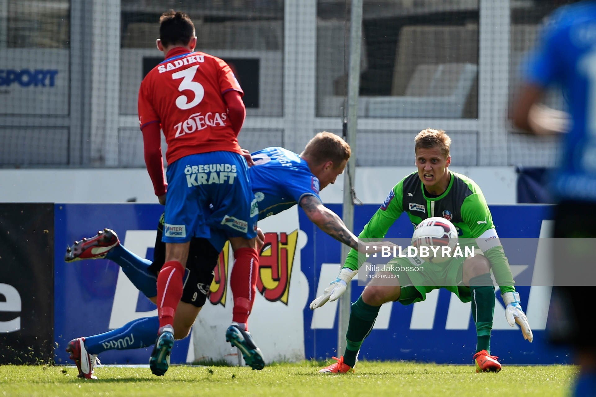 Helsingborgs Loret Sadiku fäller Halmstads Gudjón