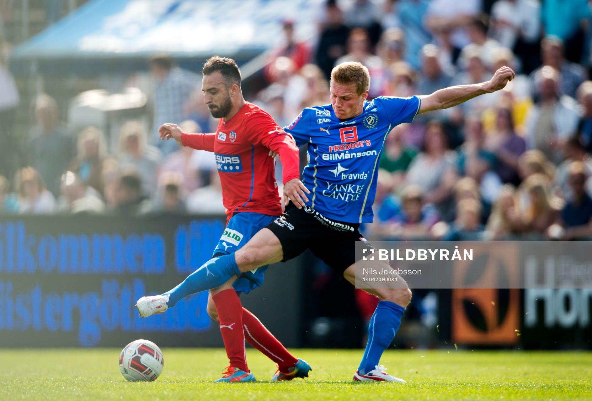 Helsingborgs Abdul Khalili och Halmstads Gudjón Baldvinsson