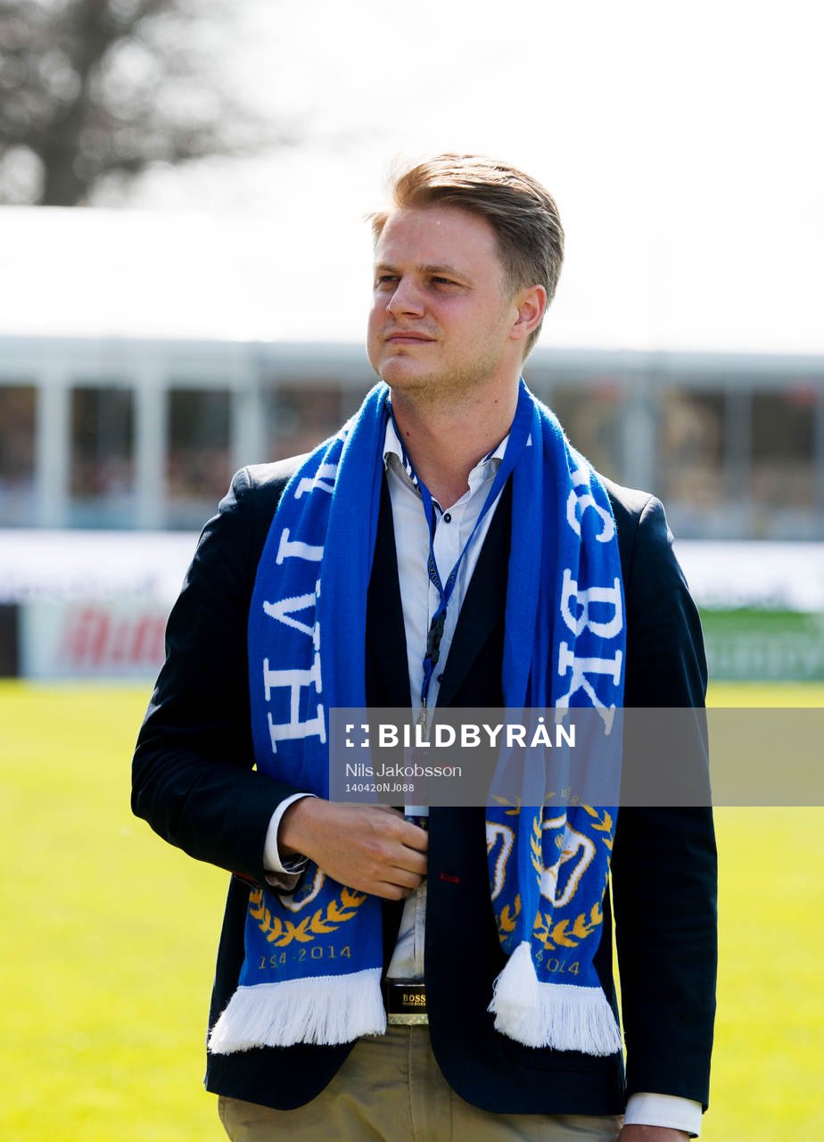 David Axelsson, speaker och presschef Halmstad, innan