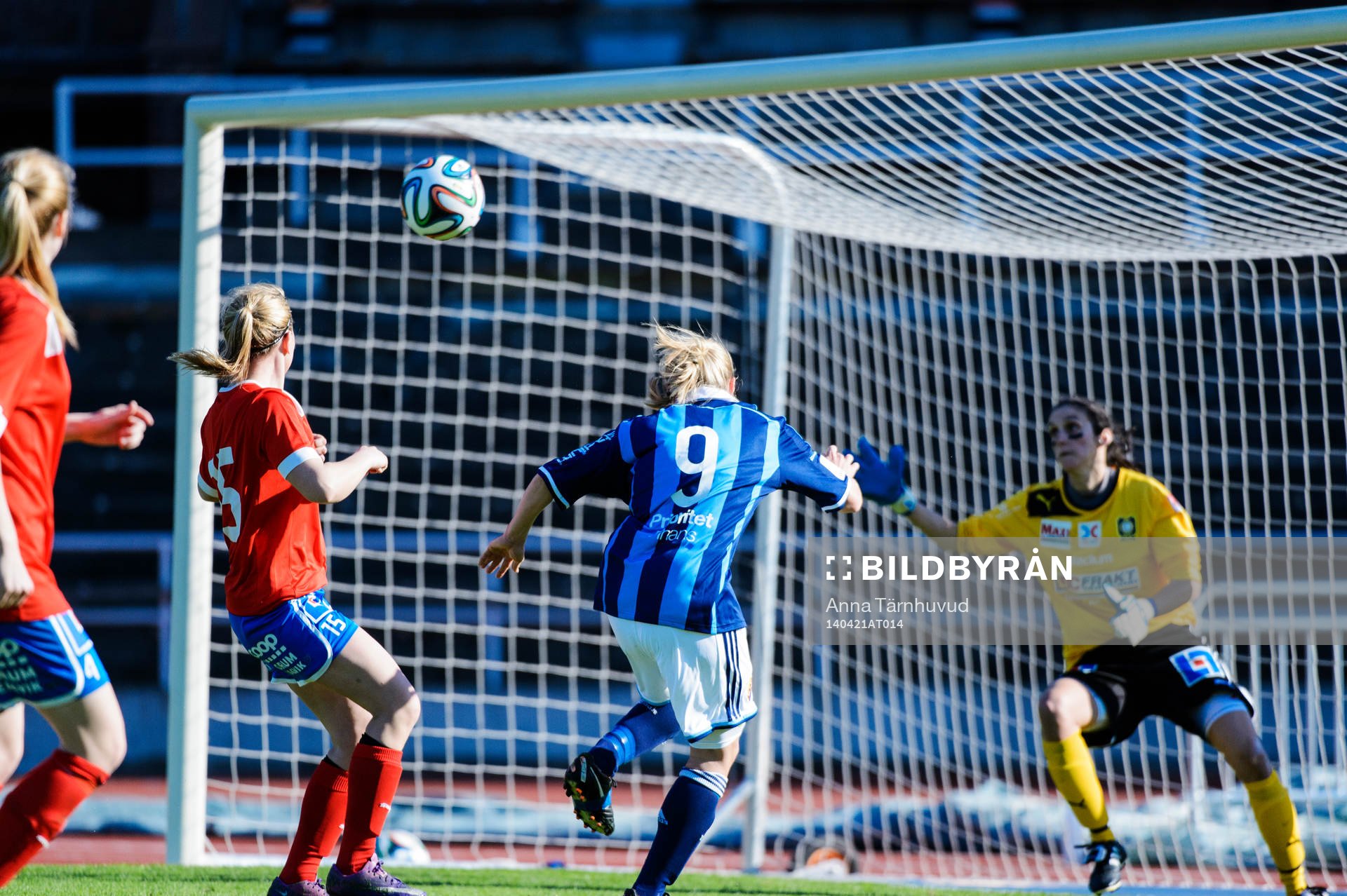Djurgårdens Mia Jalkerud gör 1-1