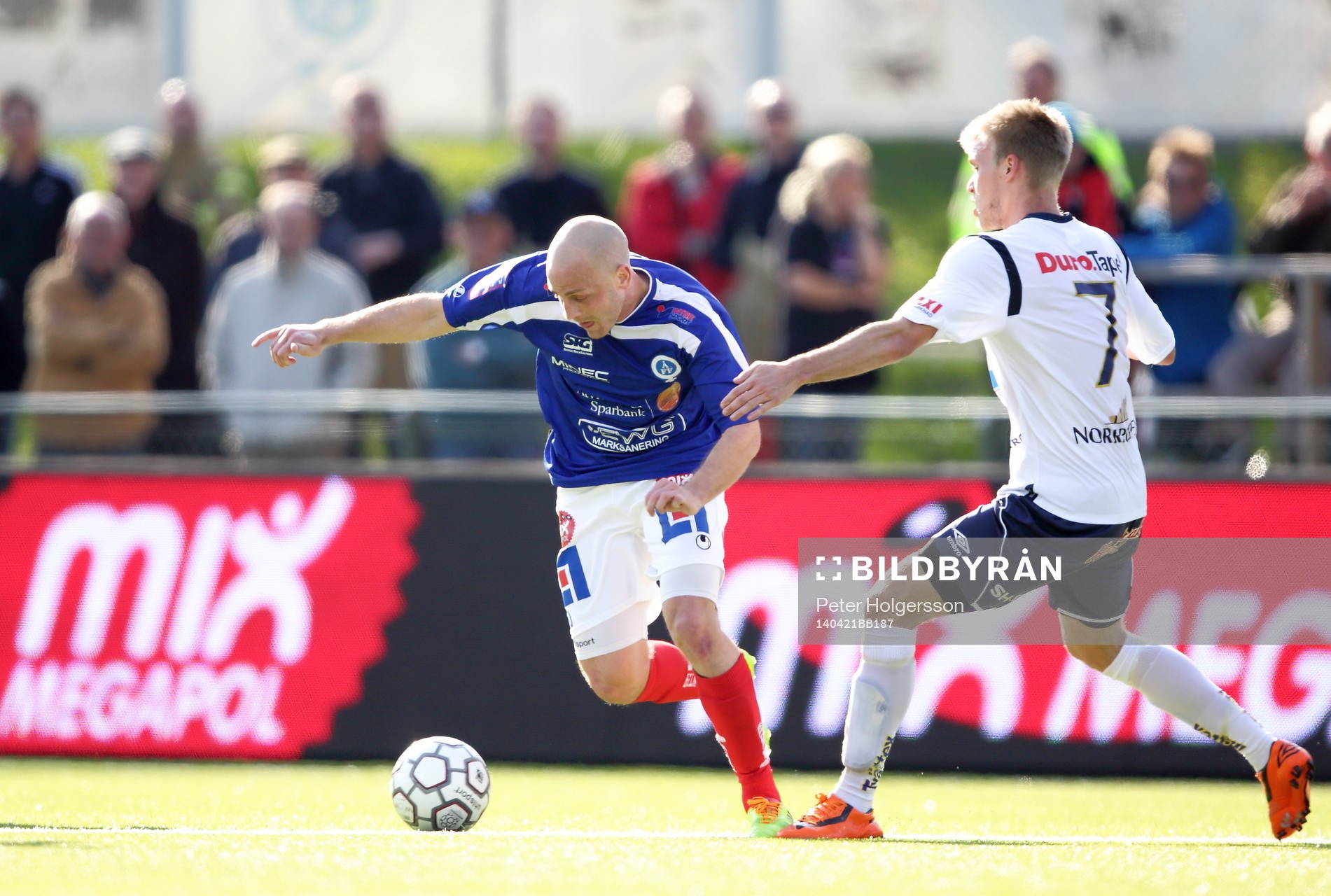 Åtvidabergs Daniel Sjölund mot Gefles Robin Nilsson